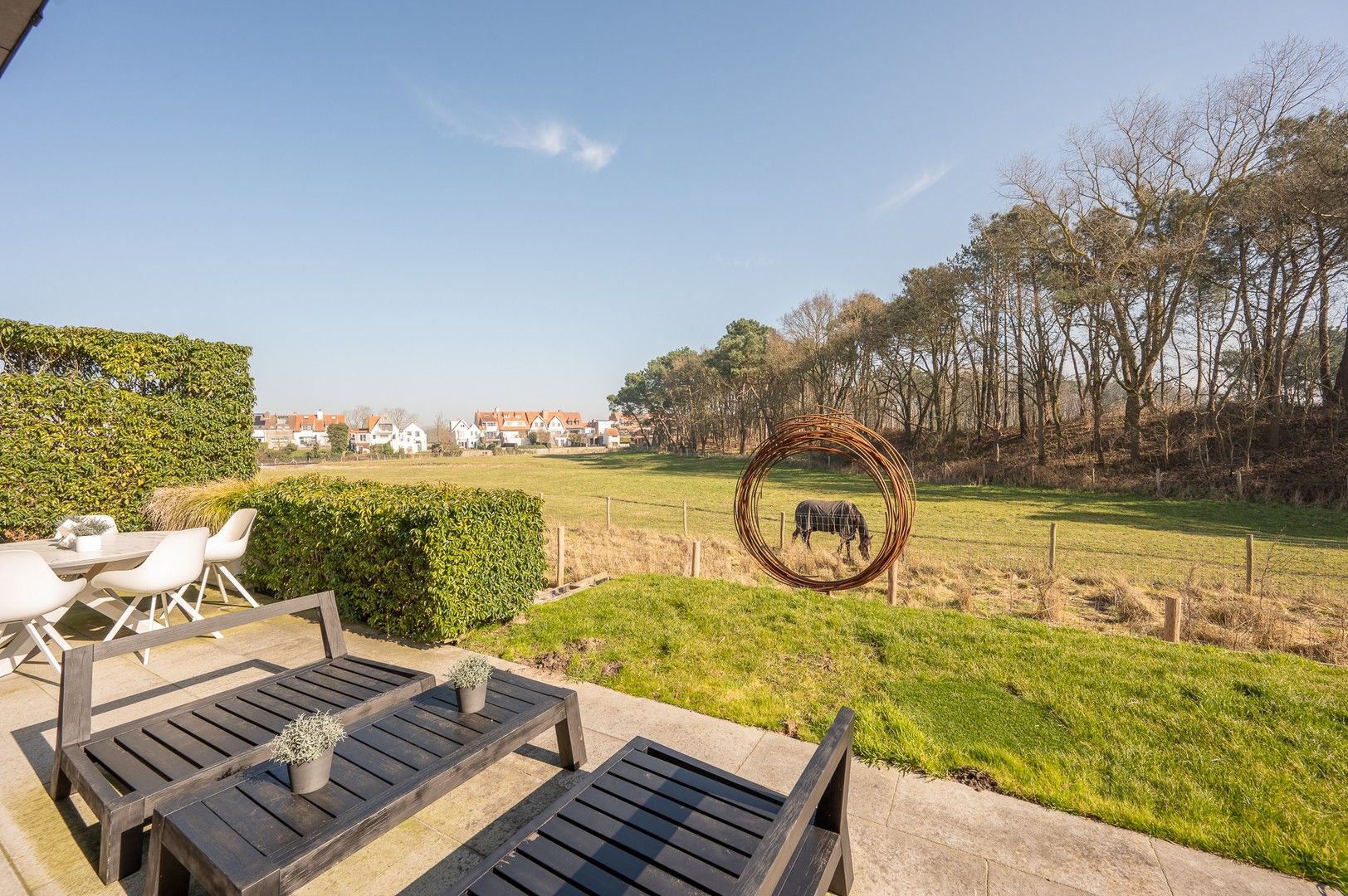 Uitzonderlijke villa genietend van adembenemende groene zichten vakbij het Zwin en het Oosthoekplein. foto 16