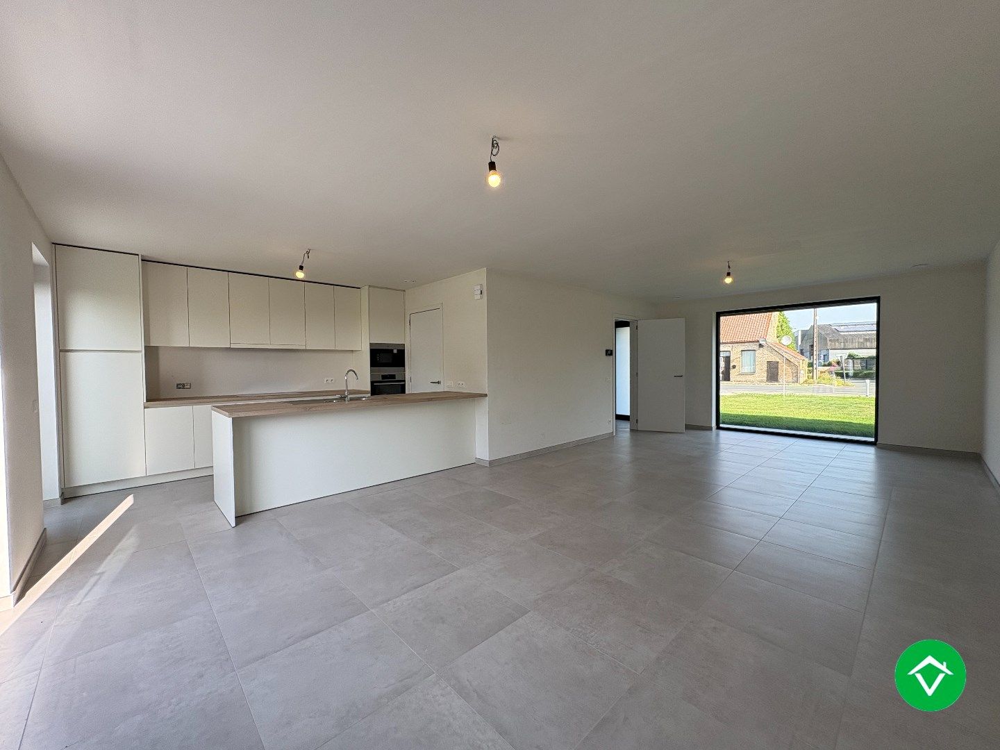 TE HUUR – Energiezuinige nieuwbouwwoning met tuin  foto 2