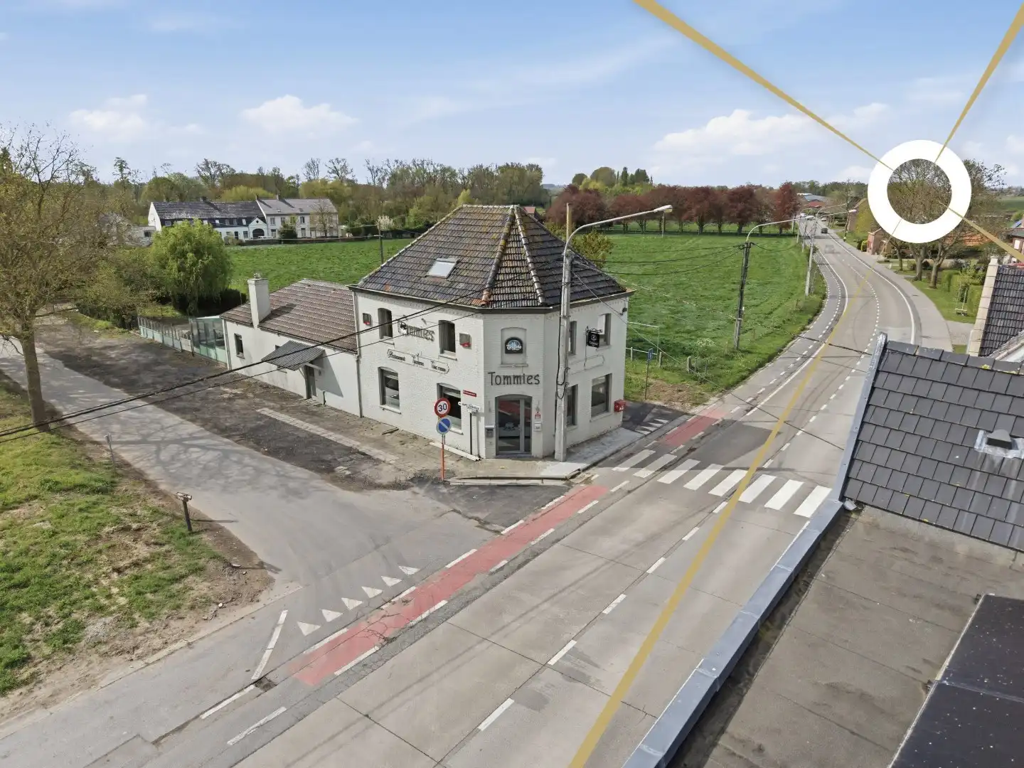 Commerciële ruimte te koop Dikkebusseweg 341 - - 8900 Dikkebus