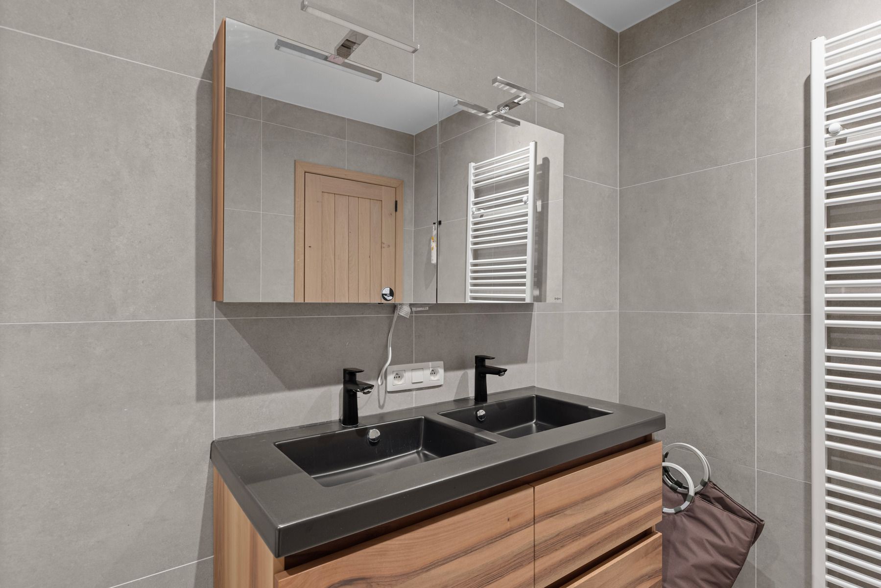 Luxueus, ruim en hoogwaardig afgewerkt appartement te Heusden foto 22