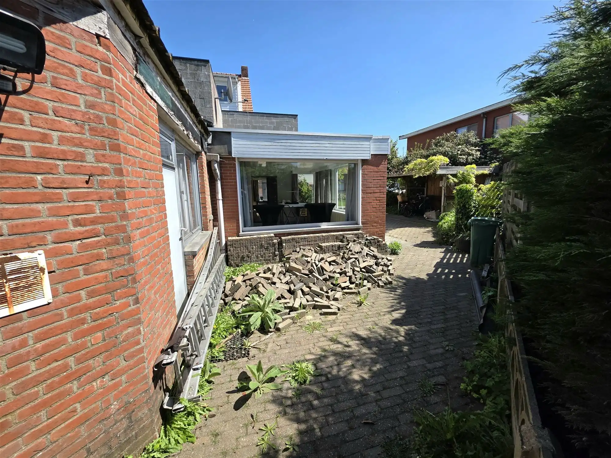 Gelijkvloers op te frissen pareltje te koop in Baarle-Hertog foto 3