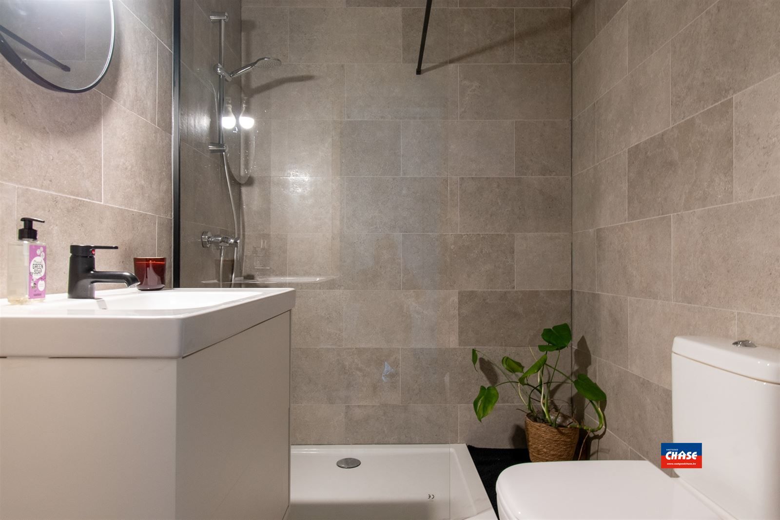 Appartement met 1 slaapkamer en ruim terras foto 5