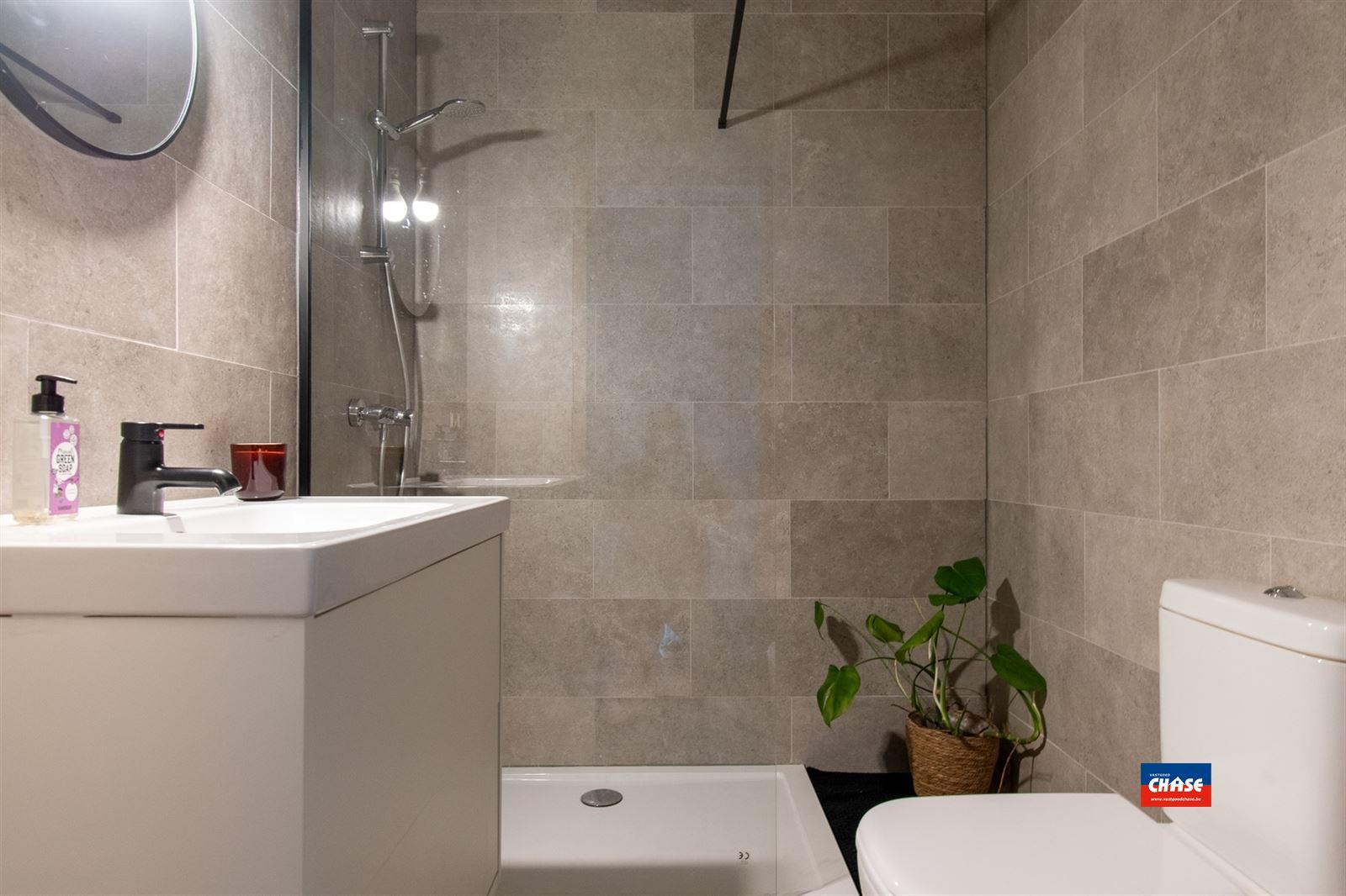 Appartement met 1 slaapkamer en ruim terras foto 5