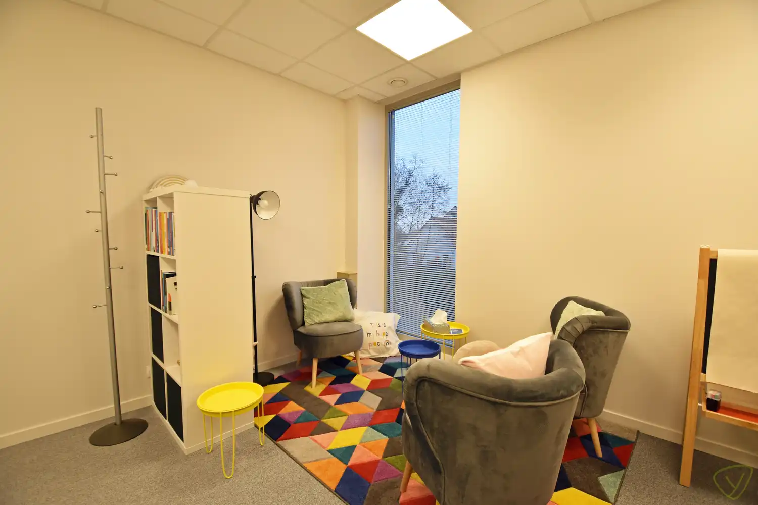 Kantoorruimte nabij het centrum van Zomergem! foto 8