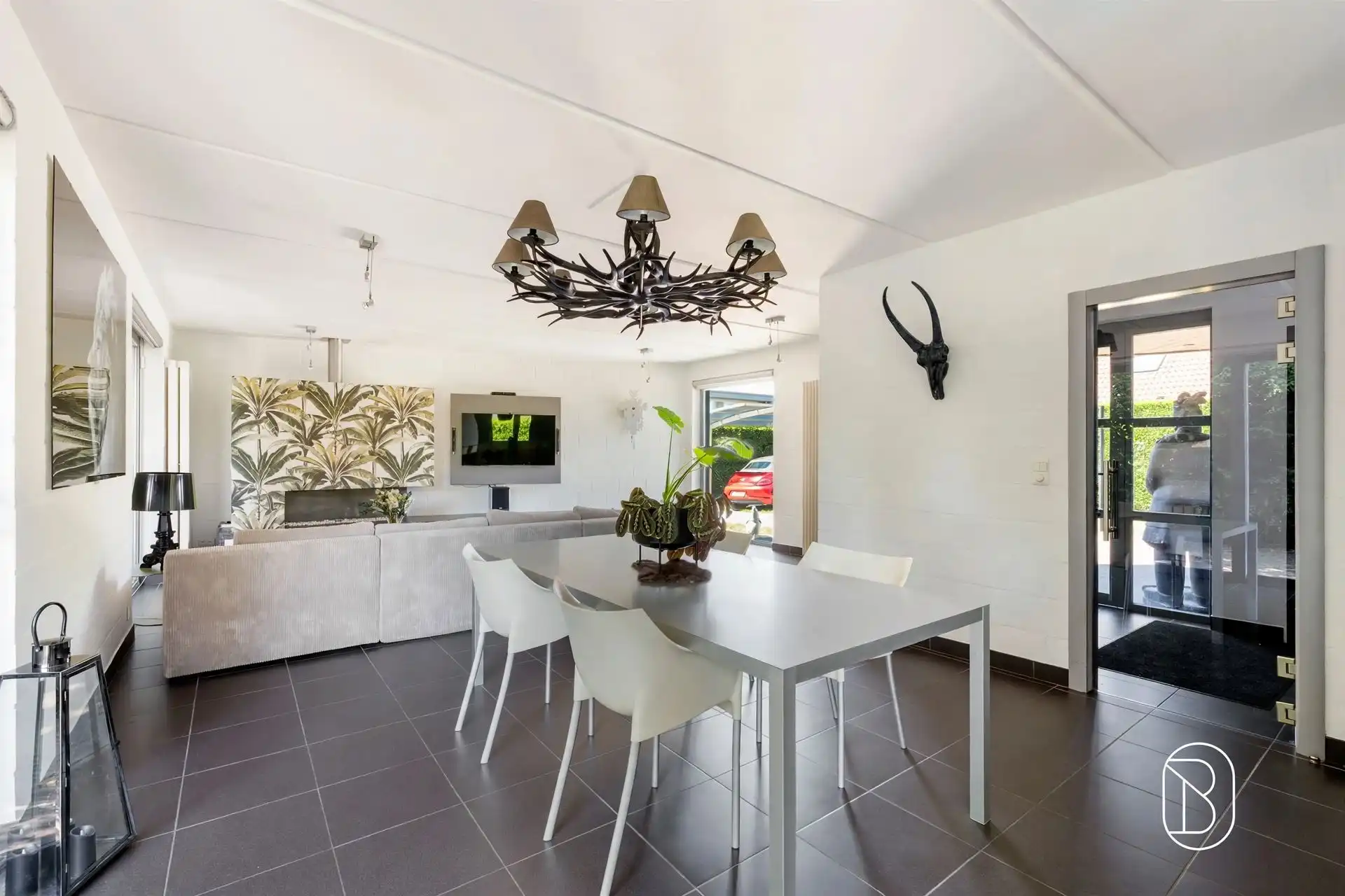 Instapklare mooie villa met 3 slk.  foto 12