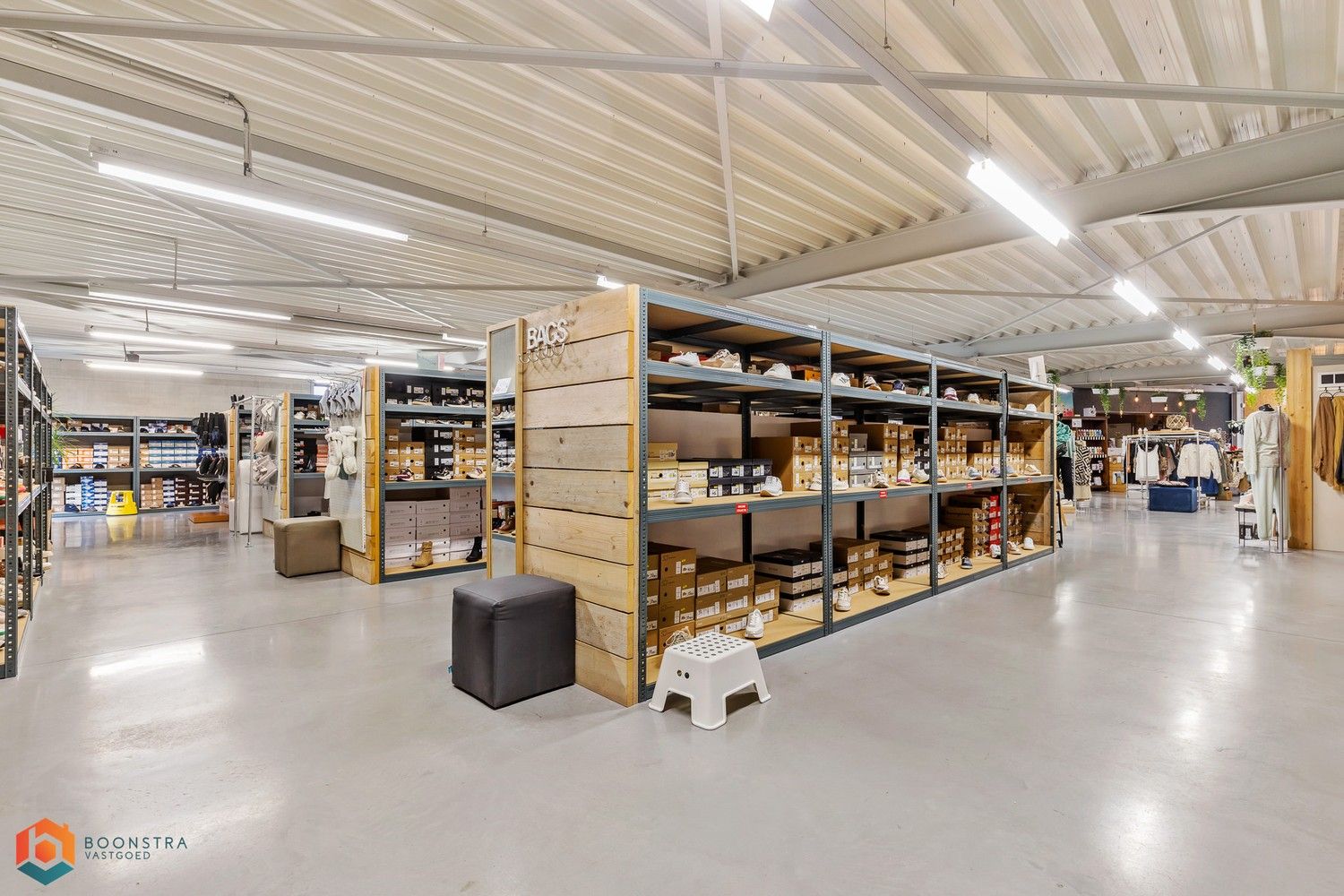 Handelspand op toplocatie met grote visibiliteit en veelzijdige mogelijkheden (1030m2) foto 8