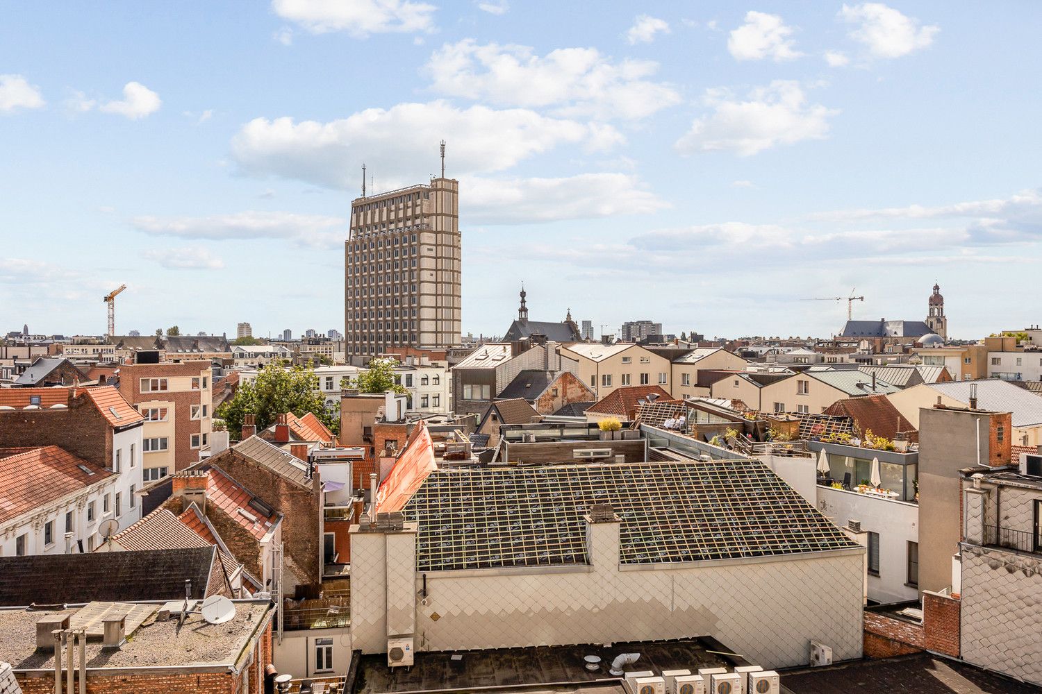 Totaalgerenoveerd art-deco appartement (137m²) met terras (9m²) op absolute toplocatie in hartje Antwerpen foto 8