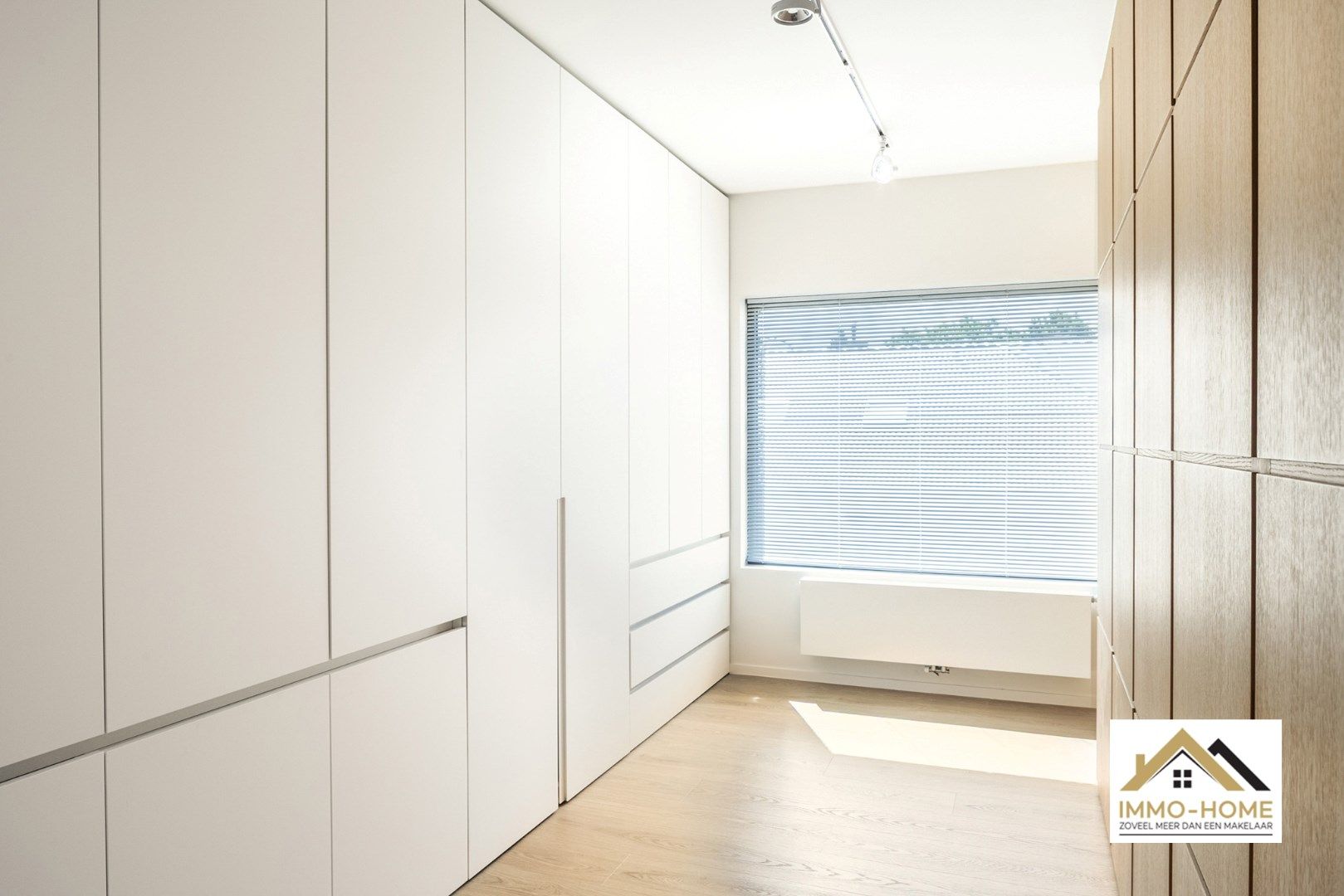 Stijlvolle moderne woning met smart home in Zwijnaarde foto 11