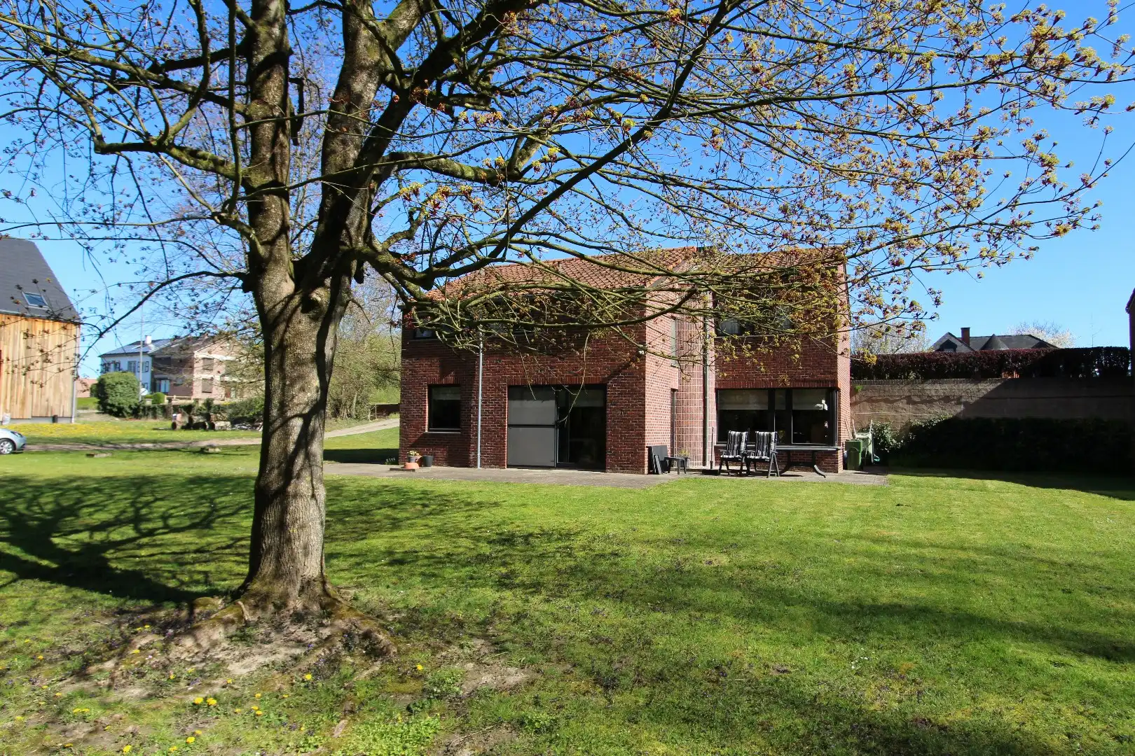 Gezellig ingerichte woning met zalige tuin aan de Kevie foto 2