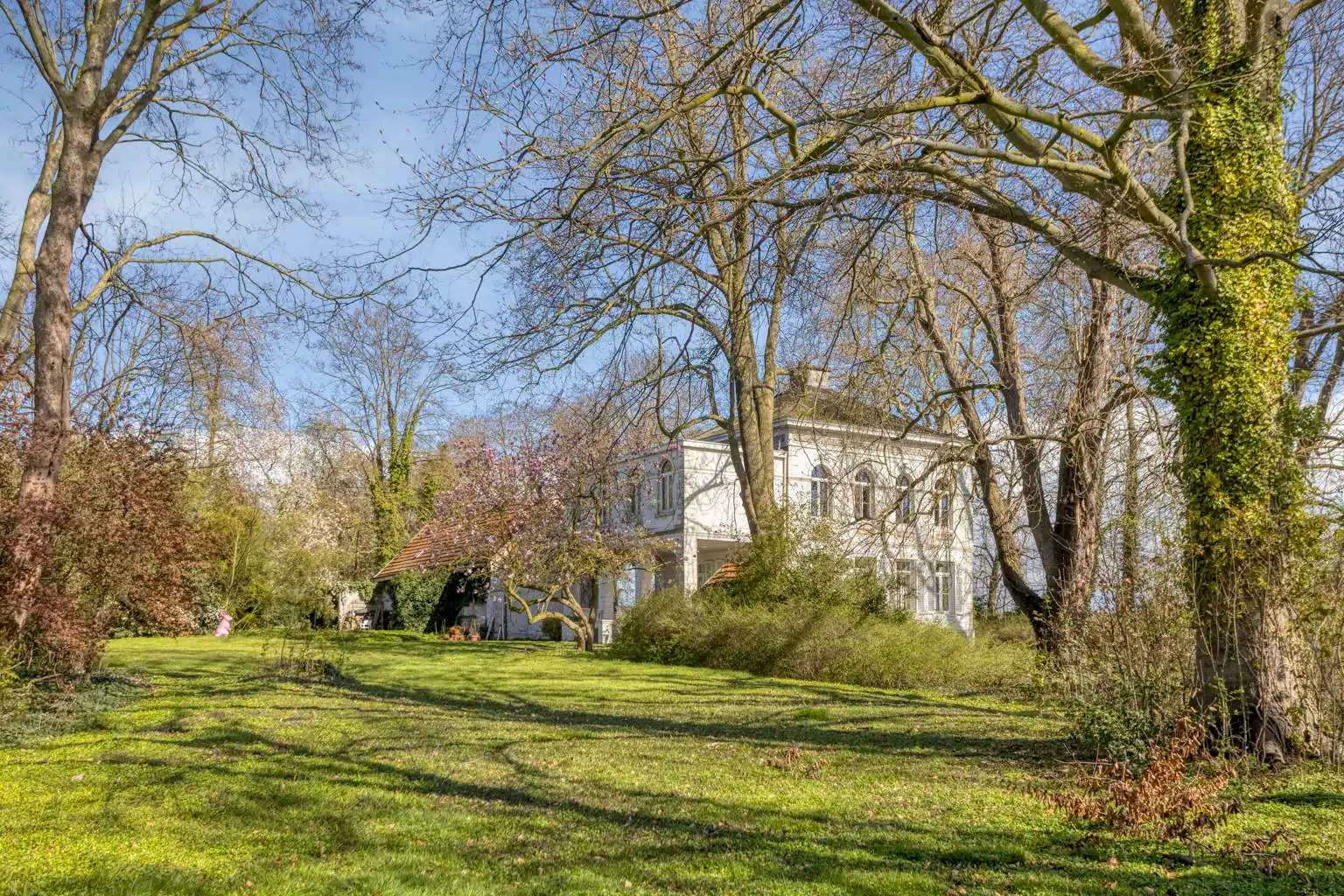 VILLA MET KOETSHUIS EN LANDGOED IN TIENEN foto 28
