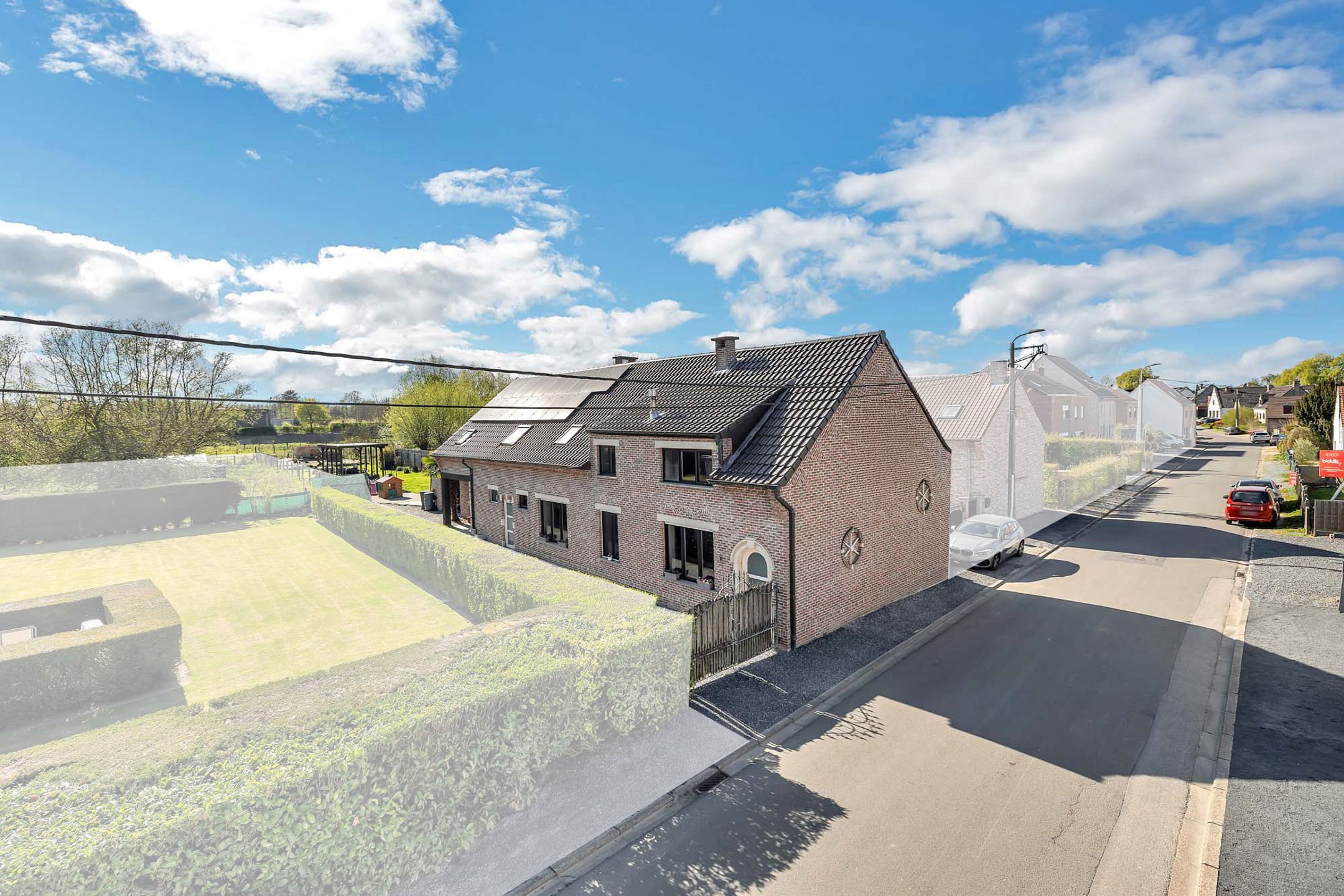 Hoofdfoto van de publicatie: Ruime landelijke villa met 7 slaapkamers en prachtig tuin