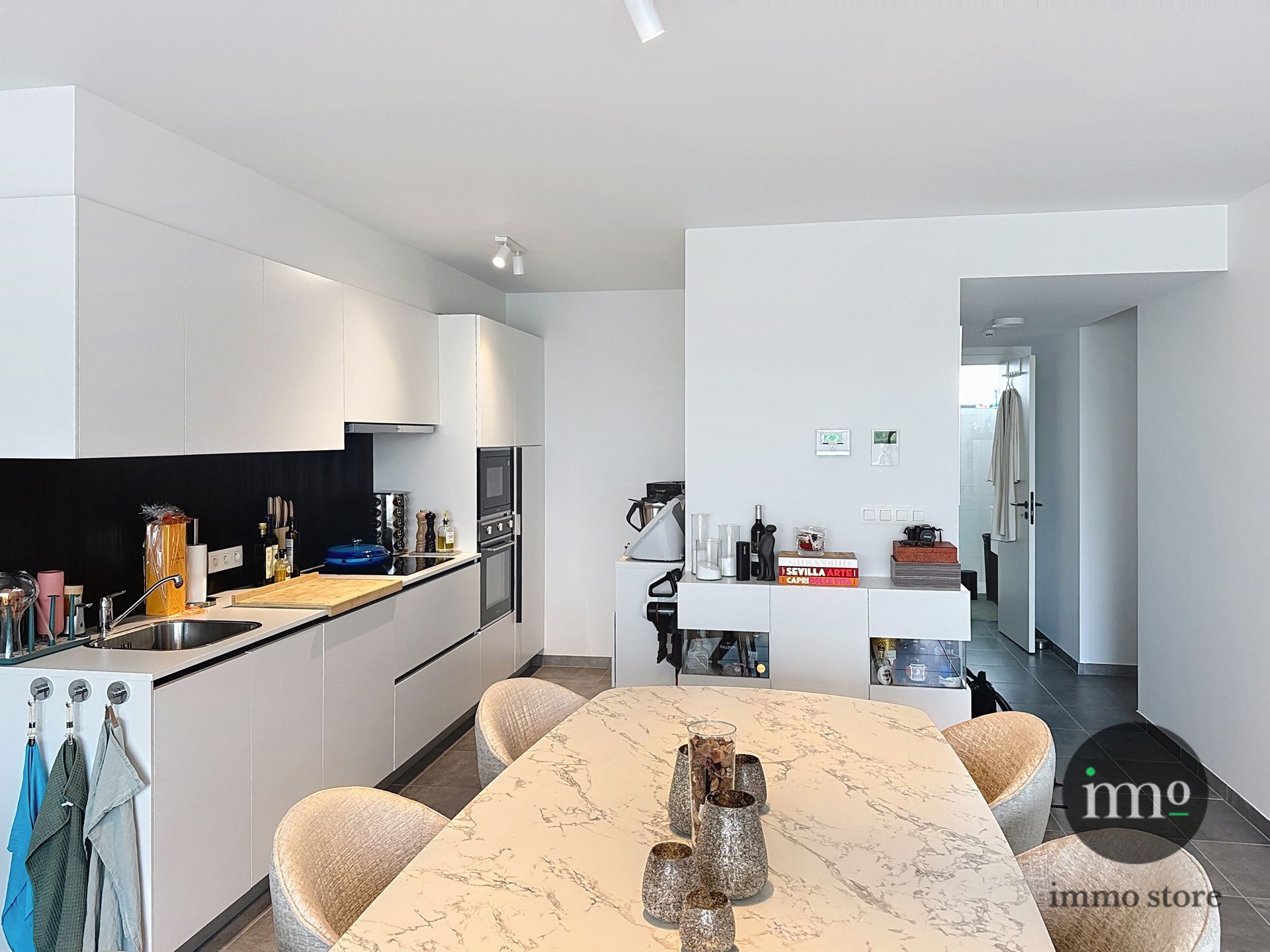 Gelijkvloers BEN-appartement met 2 slaapkamers, terras en tuin. foto 8