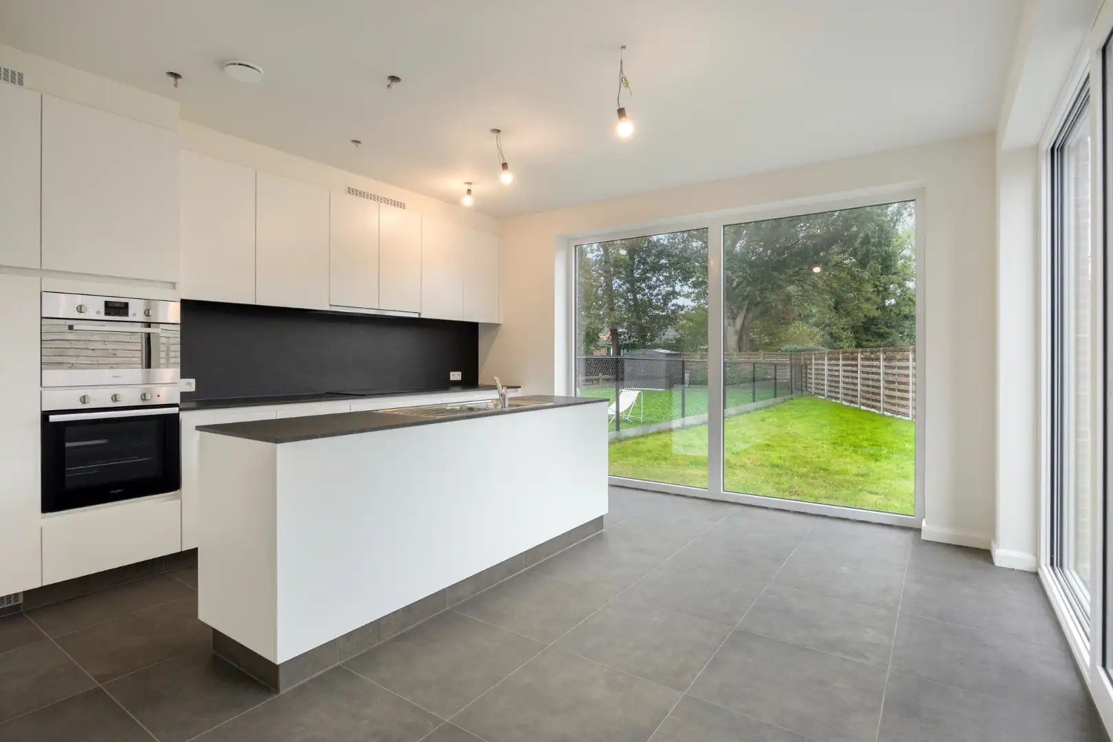 Kwalitatief afgewerkte en ruime nieuwbouw (HOB) met 3 ruime slpks op 412 m² te Olen ! foto 7