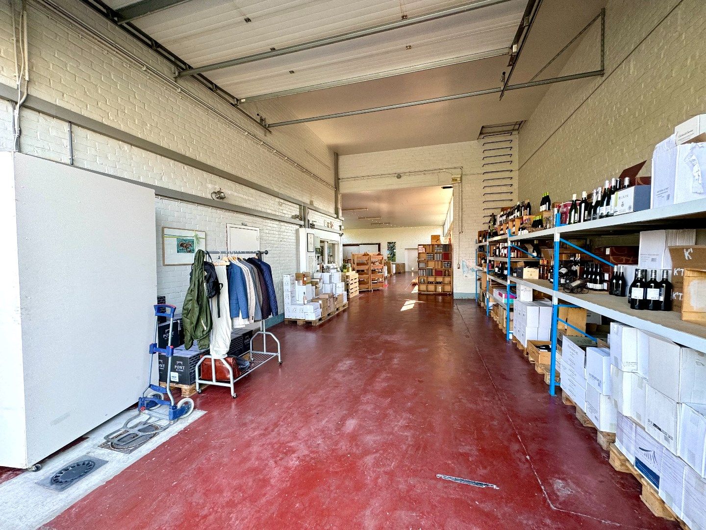 WONING MET RUIME LOODS (300m²), 3-5 SLPKS EN TUIN AAN DE STADSRAND  foto 8