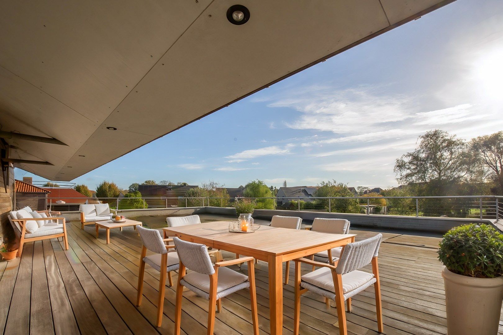 Instapklaar 2 slaapkamer appartement met zonnig ruim terras van 100m2 te Beernem foto 16