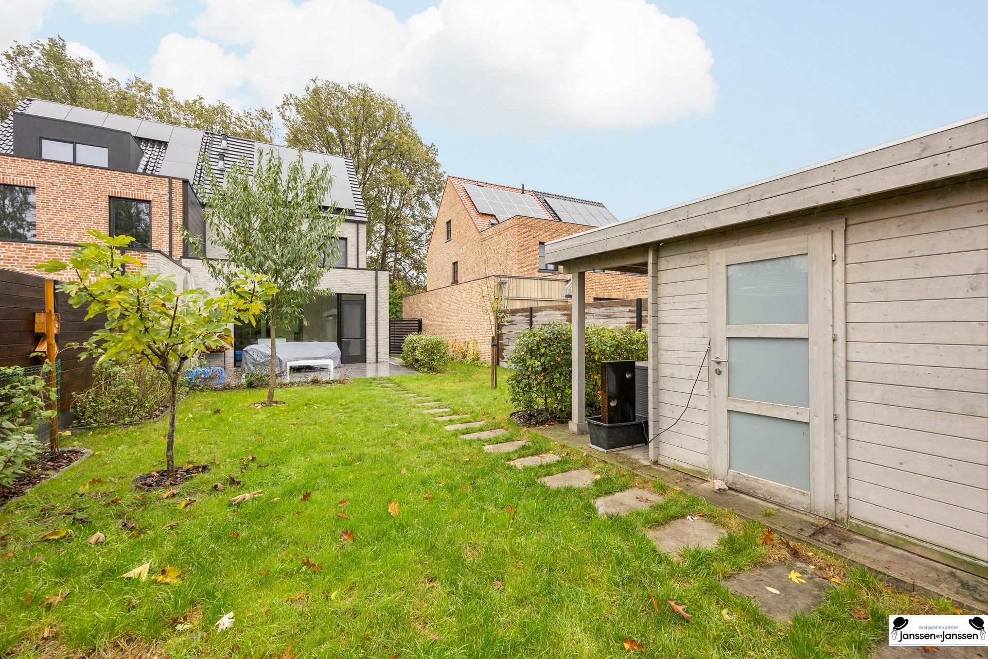 Moderne energiezuinige woning met hoogwaardige afwerking foto 29