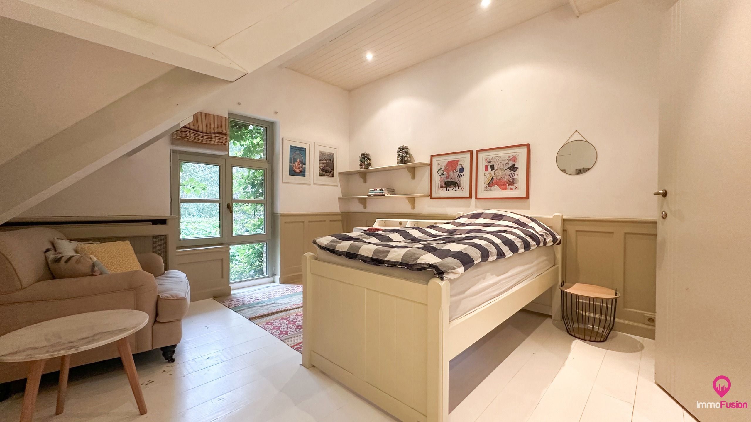 Uitzonderlijk gelegen villa met 5 slpks + zwembad op 1,97ha! foto 32