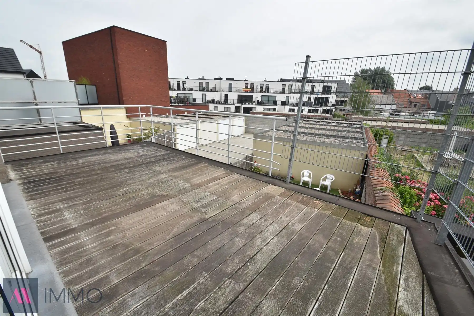 Centraal gelegen 1-slpk-apt met groot terras van 20 m², lift, vrij vanaf 01/12 foto 3