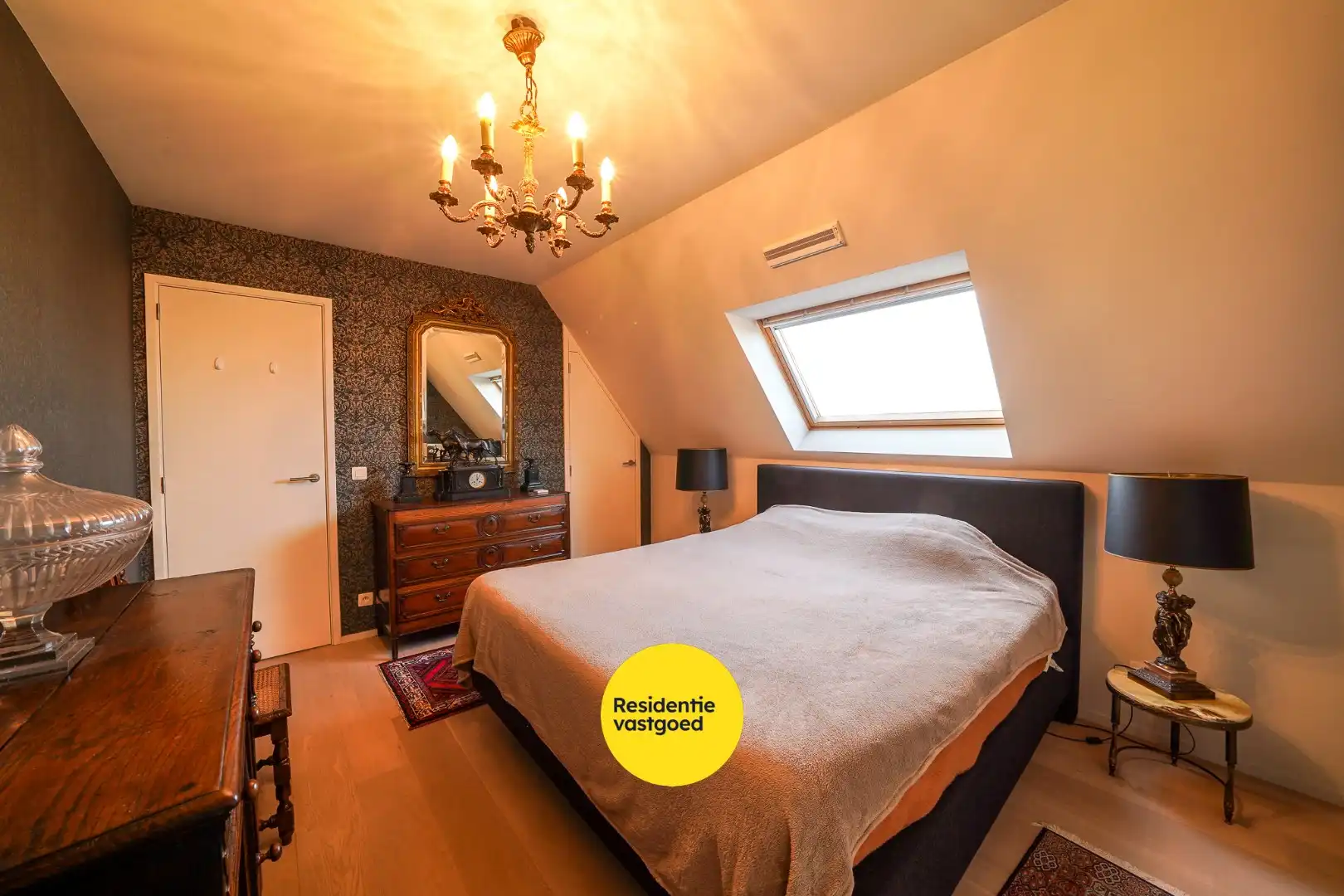 Recent duplex-appartement met open zicht op de vaart in Oudenburg foto 16