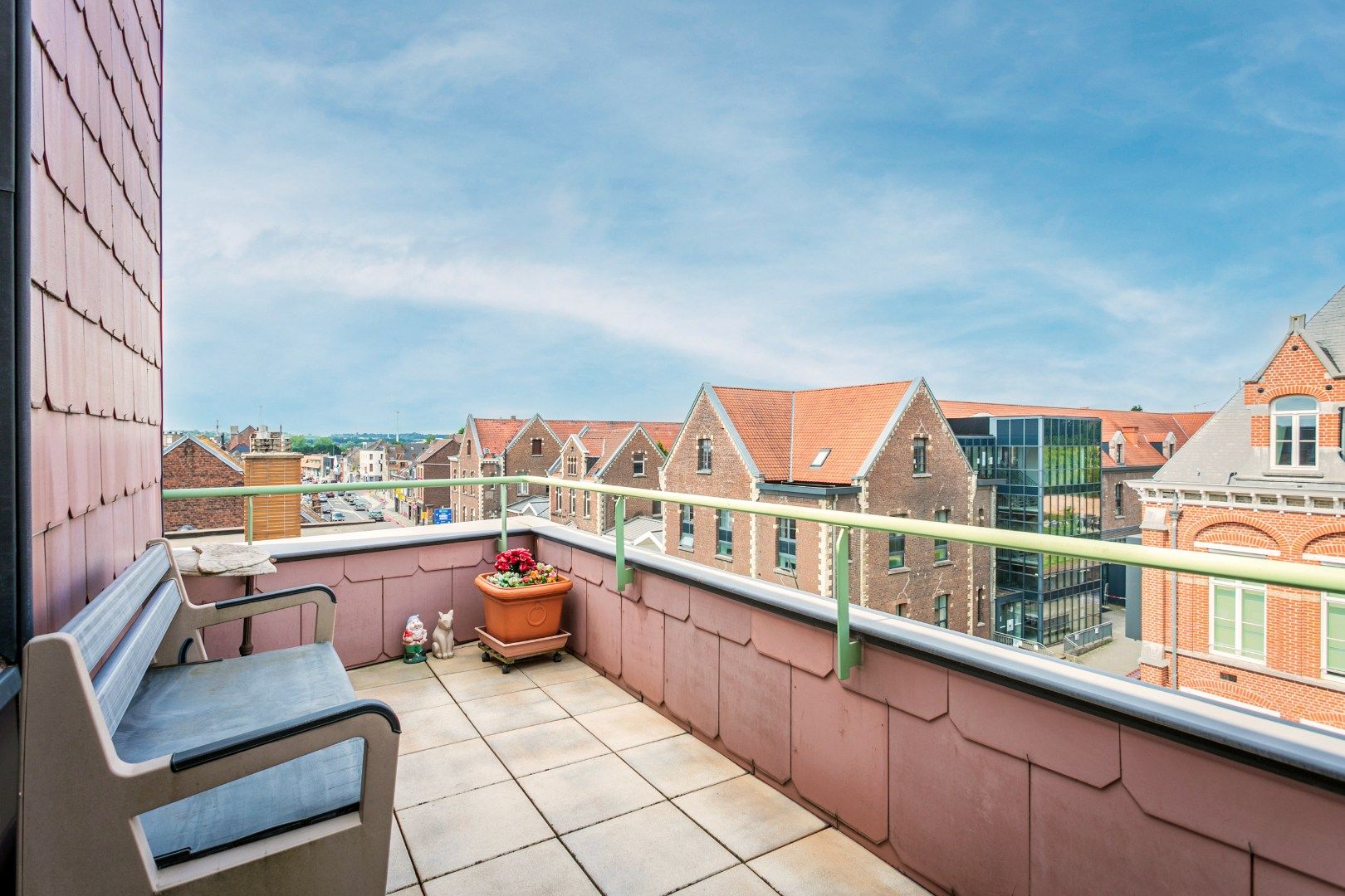 Appartement (78m²) 1 slpk, kelder en autostpl te koop centrum Halle foto 7