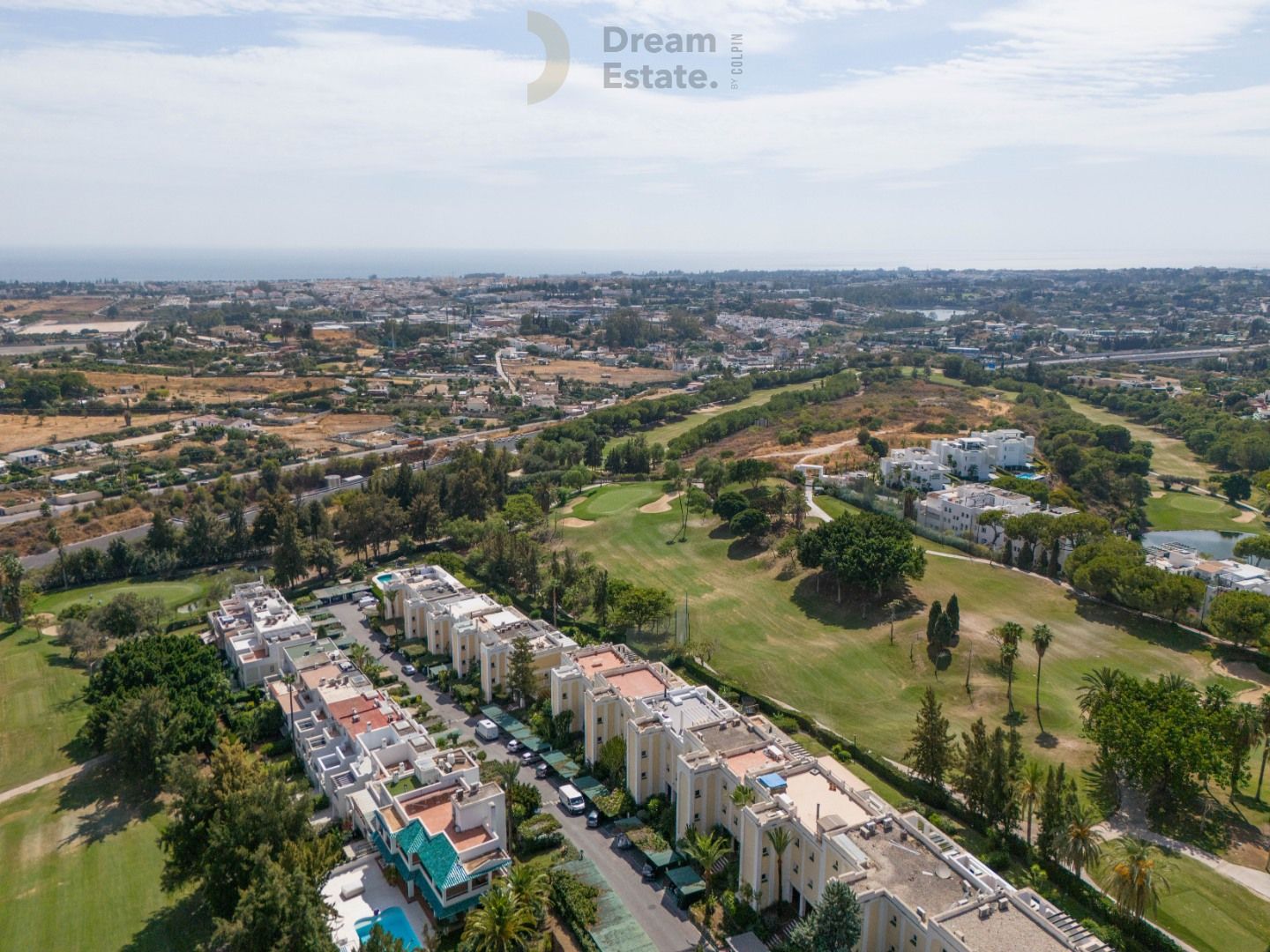 Nieuw Gerenoveerd Appartement op een Toplocatie in La Quinta, Nueva Andalucia foto 15
