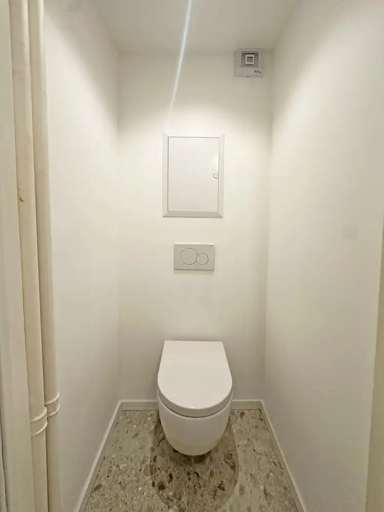 Gelijkvloers Studio met aparte keuken en tuin in Antwerpen! foto 11