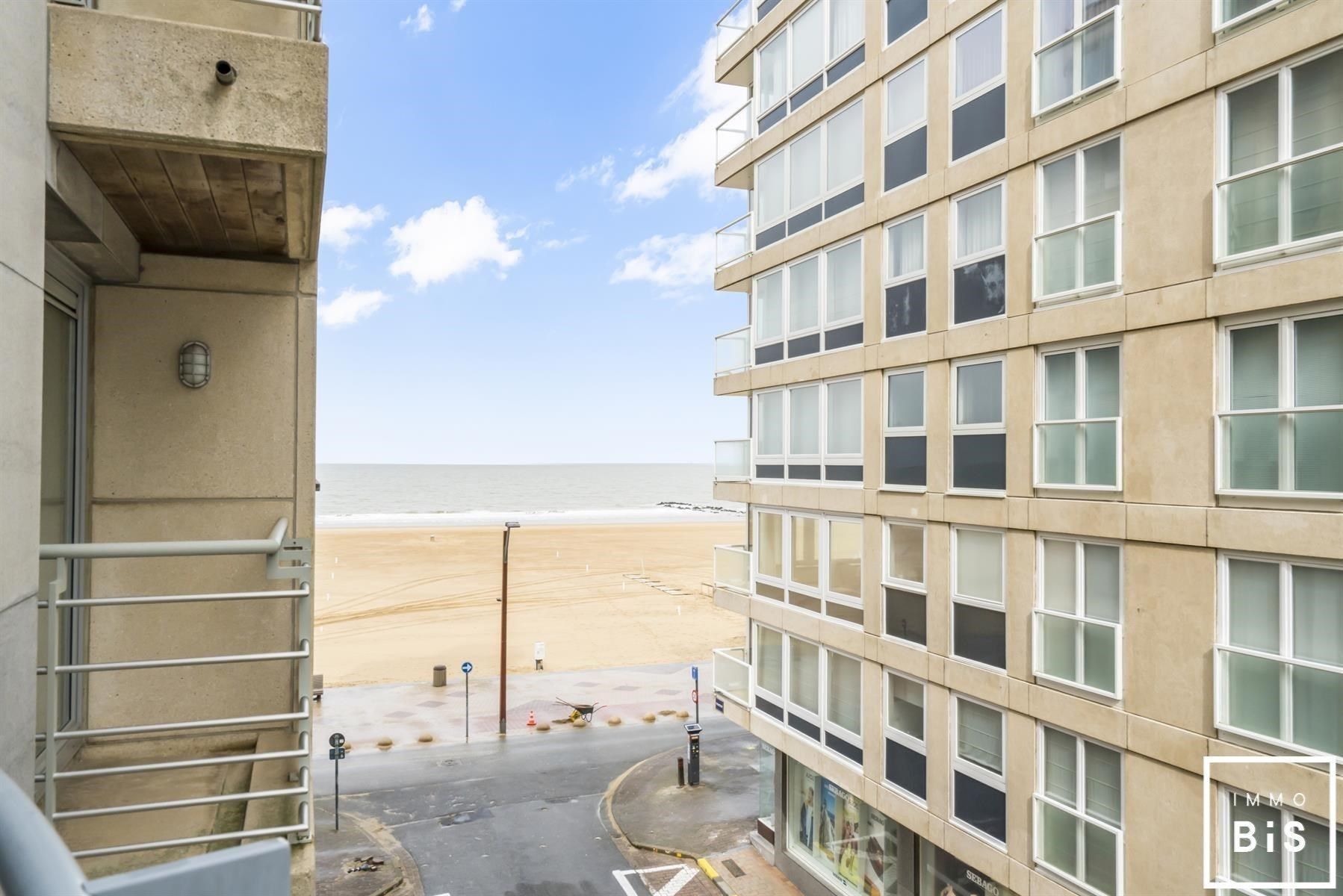 Mooi gemeubeld 3 slaapkamer appartement gelegen op een boogscheut van de Zeedijk in het Zoute foto 2