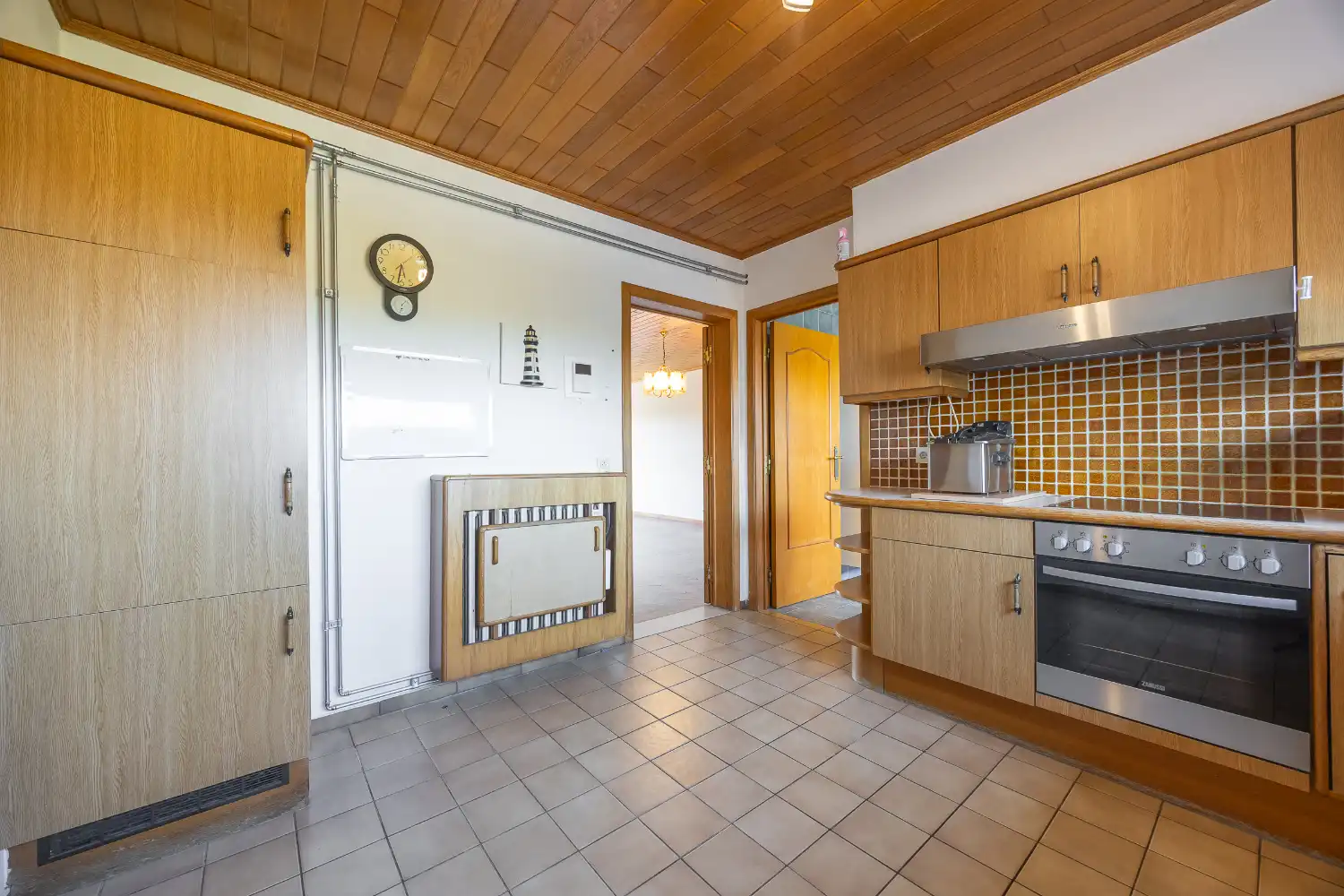 Ruim 3-slaapkamer appartement met zicht op de duinen incl. garage en staanplaats foto 8