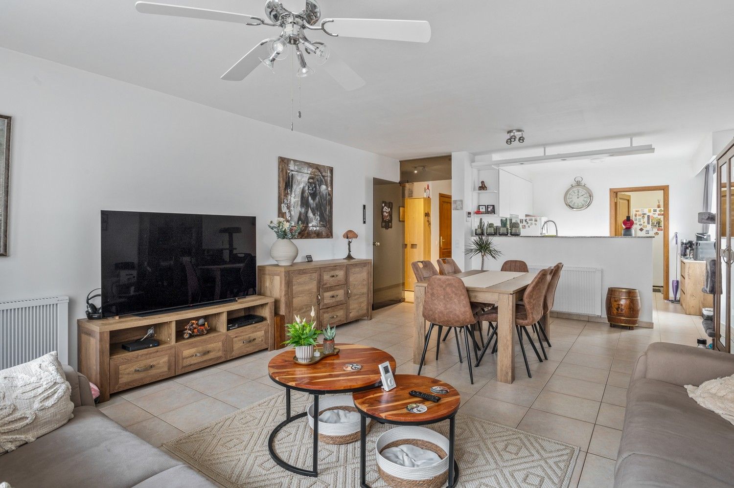 Gelijkvloers appartement met 2 slaapkamers en garagebox in hartje Wommelgem! foto 5