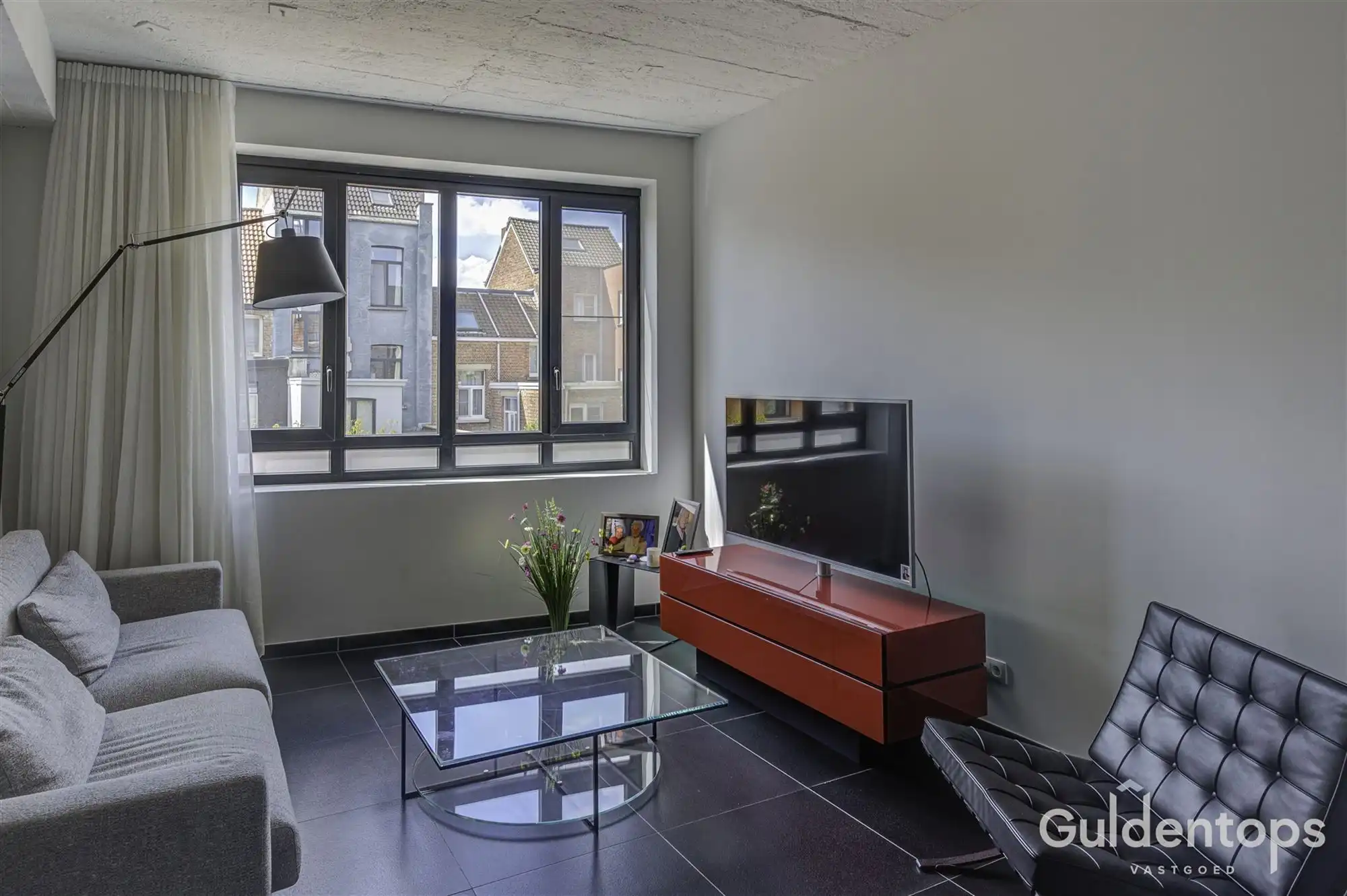 Knap energiezuinig appartement met veel charme foto 12