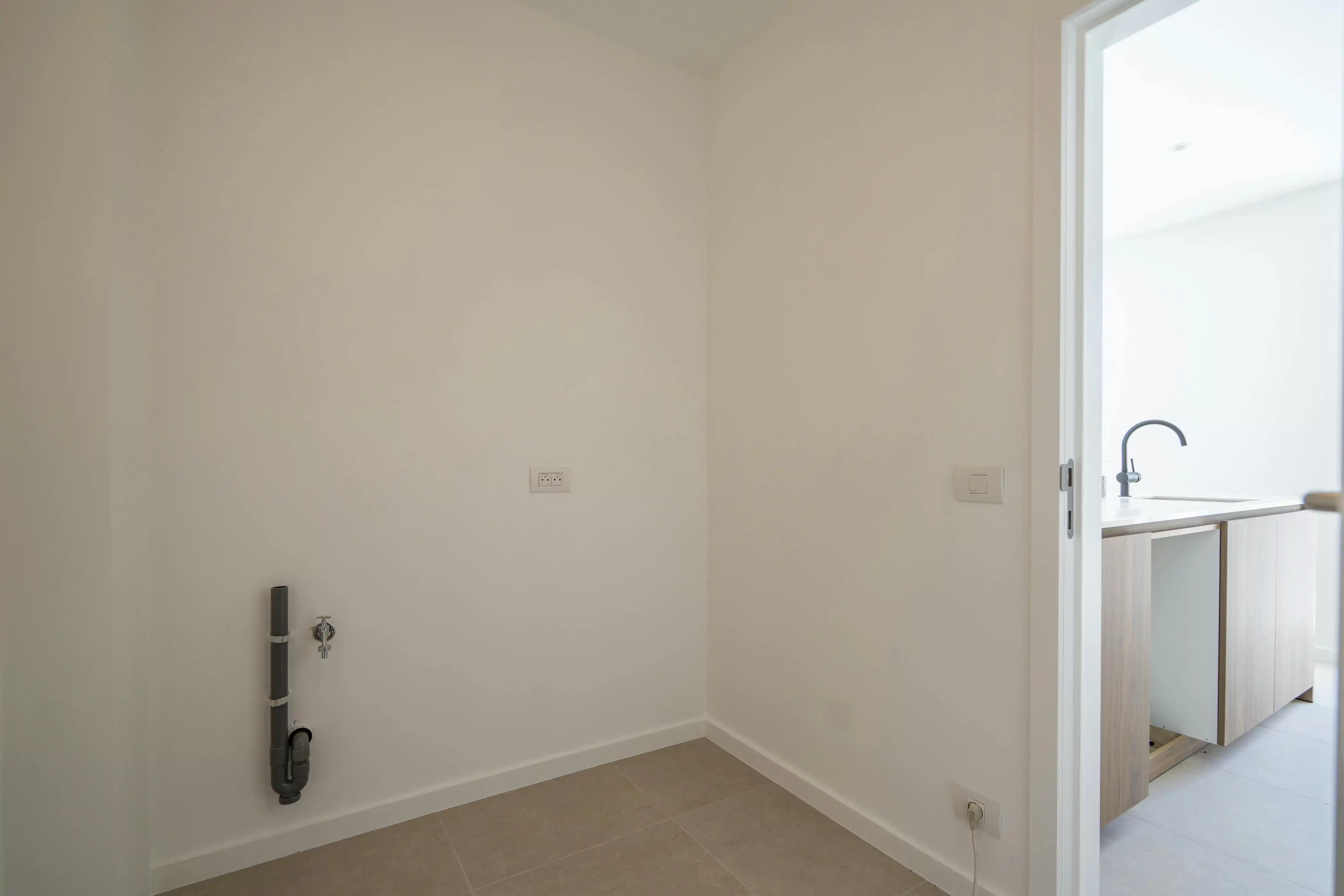 Afgewerkte nieuwbouwwoning te koop in Waregem foto 21