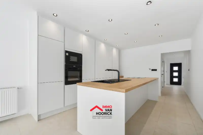 Totaal vernieuwde woning - 3 slaapkamers!! foto 5