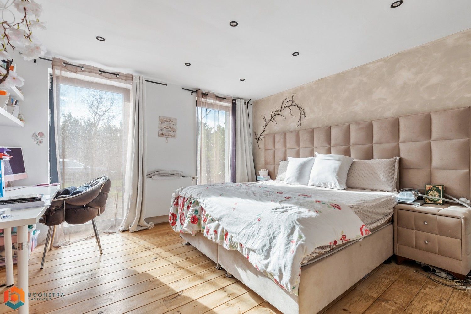 Woning met 4 slpkrs en garage op perceel van 1401 m² foto 13