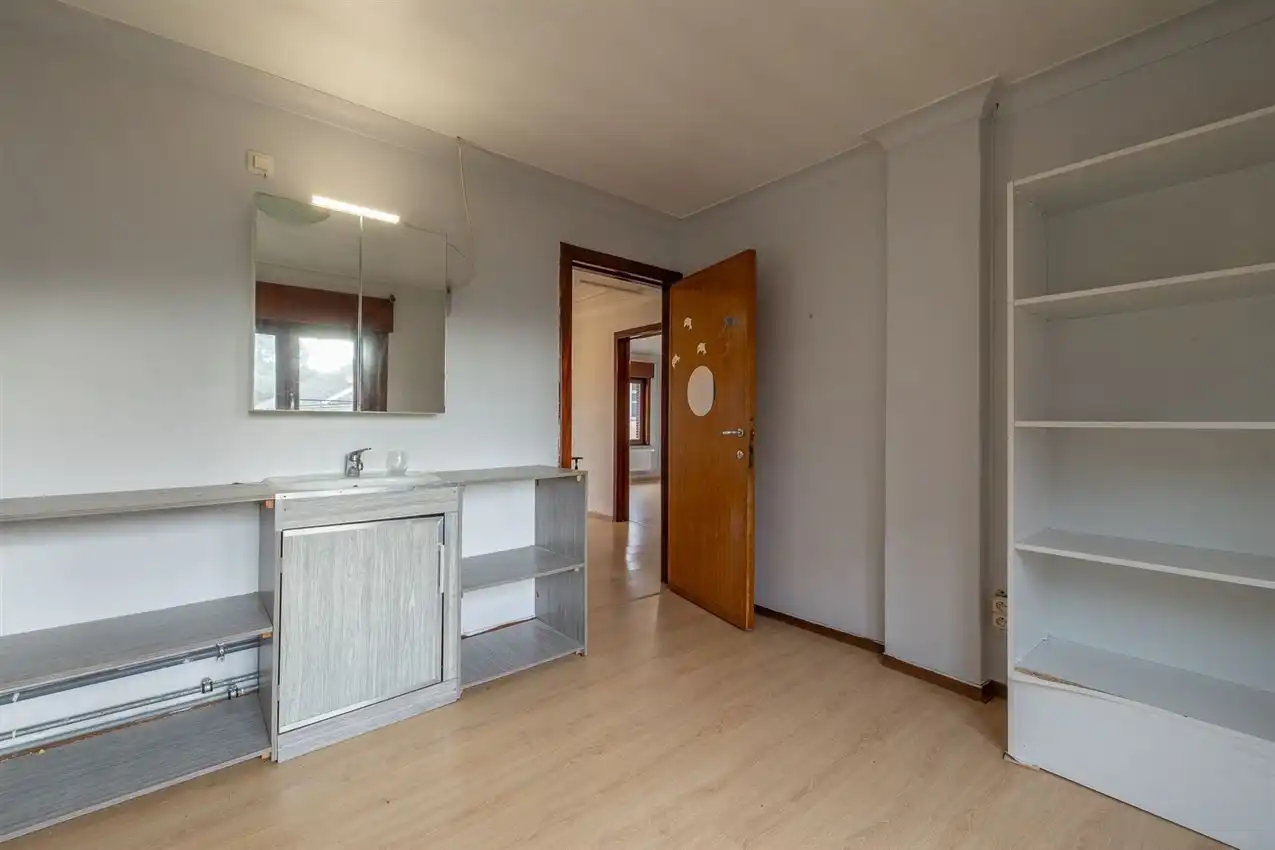 Woning met 3slk, tuintje en werkhuis foto 28