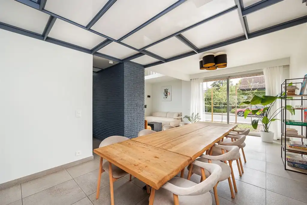 Unieke jaren 80-woning met ruime tuin foto 9