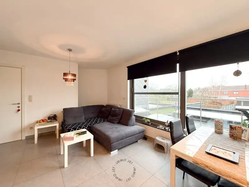 Triplexappartement op de eerste verdieping in Vrasene foto 3