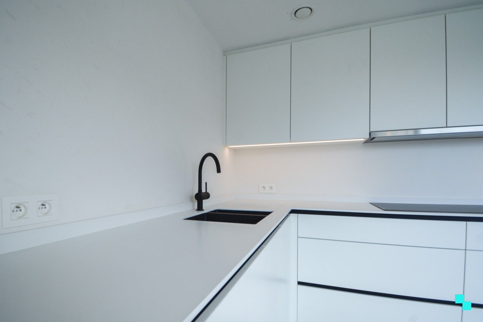 Nieuwbouw dakappartement te hartje Izegem foto 9