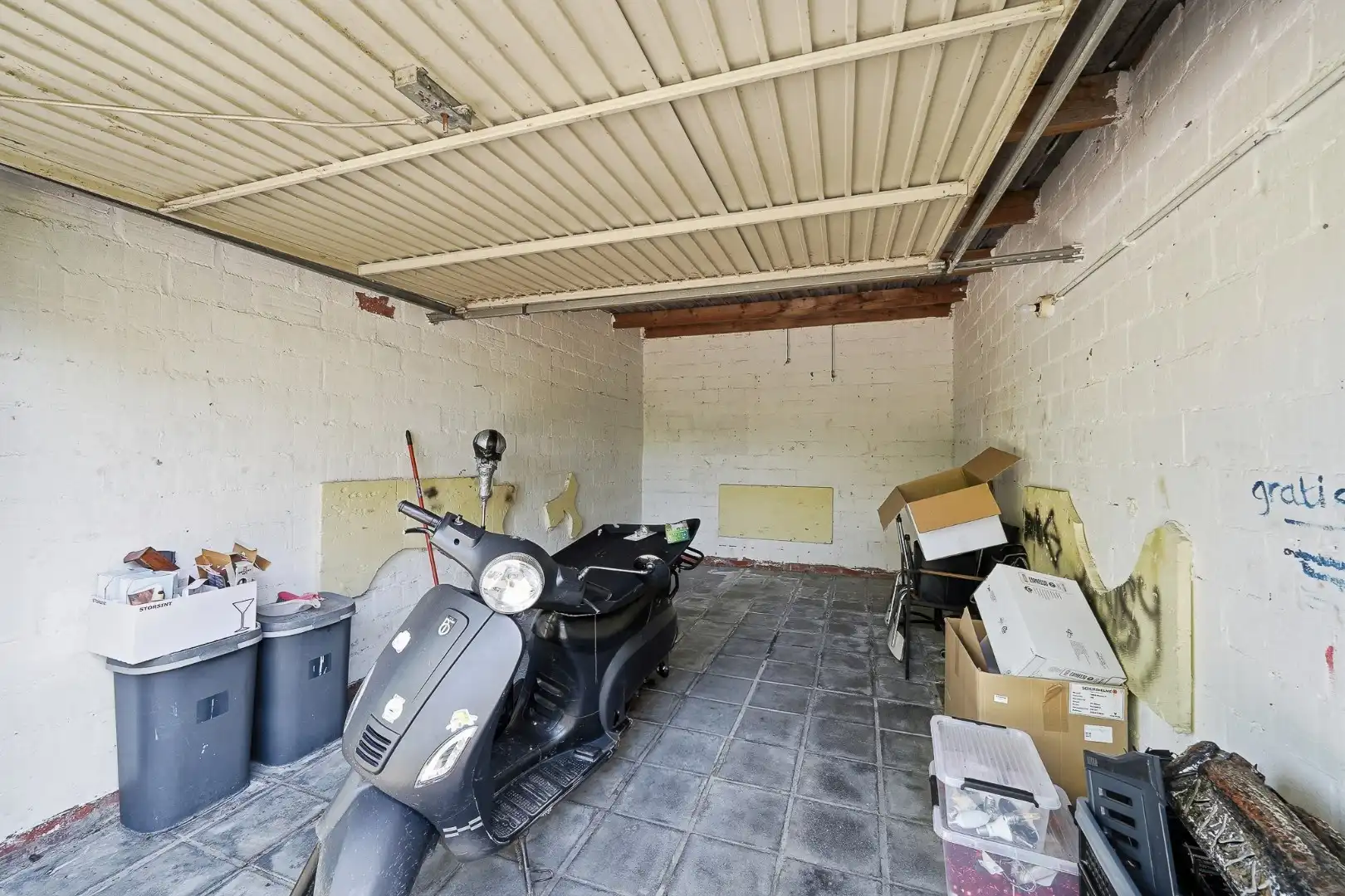 Garagebox in centrum Oudenburg foto 3