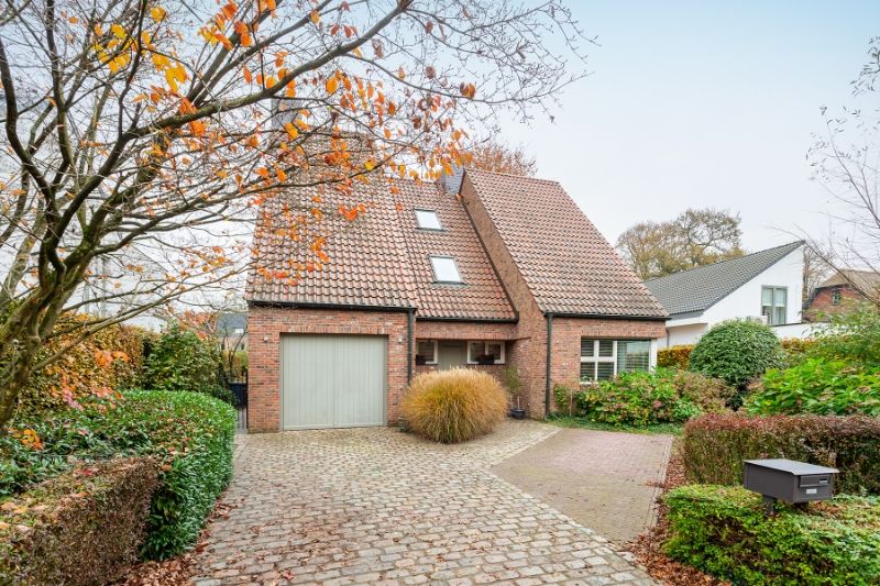 Instapklaar, villa met een zee van ruimte op toplocatie! foto 36