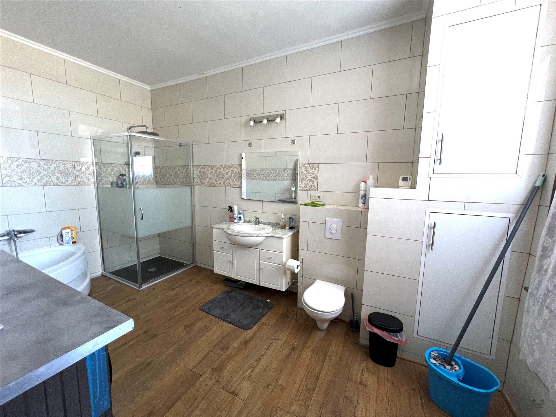Handelspand met  woonst  4 slaapkamers te Oostende foto 9
