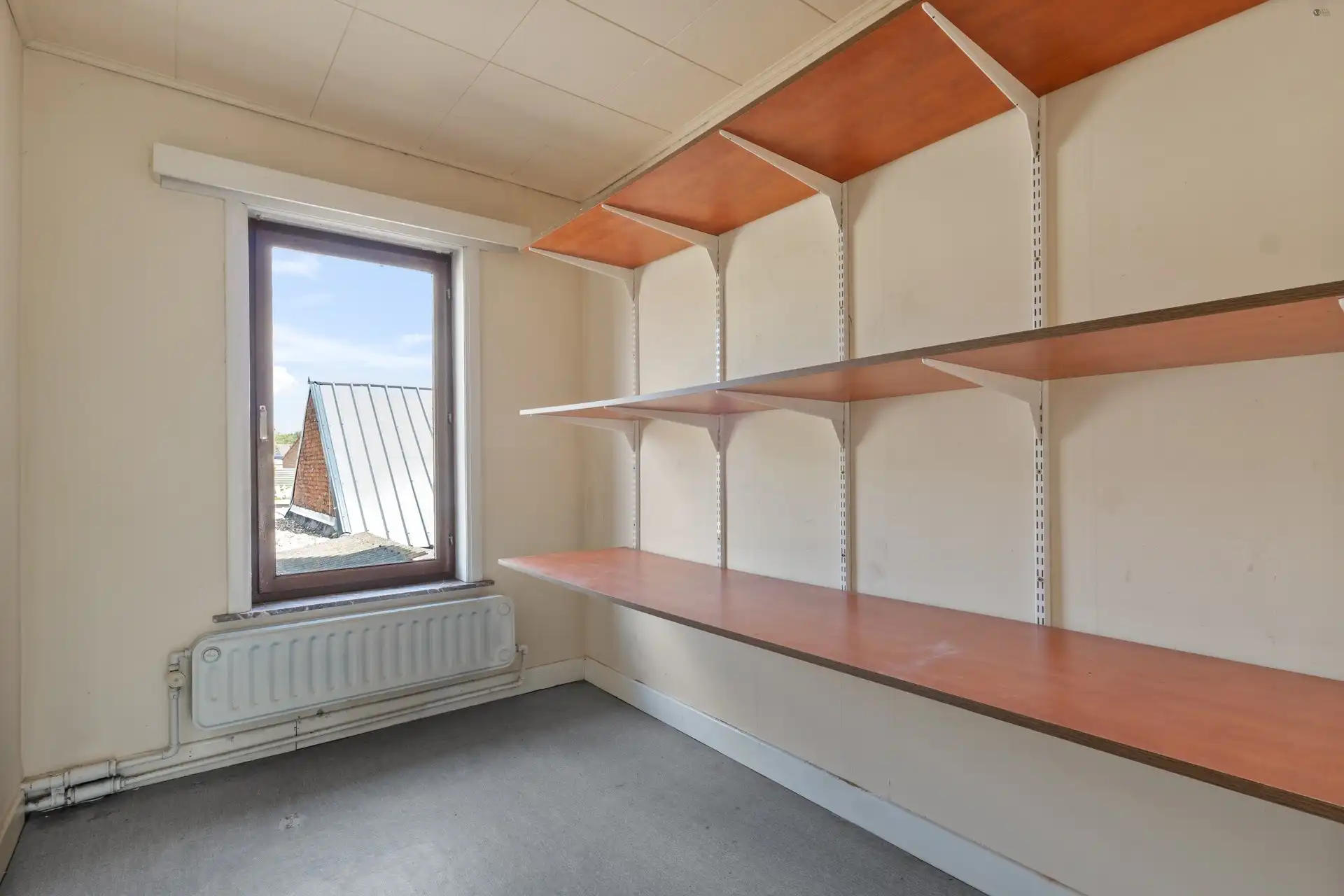 Te renoveren Half open bebouwing op eeen gunstige locatie foto 21