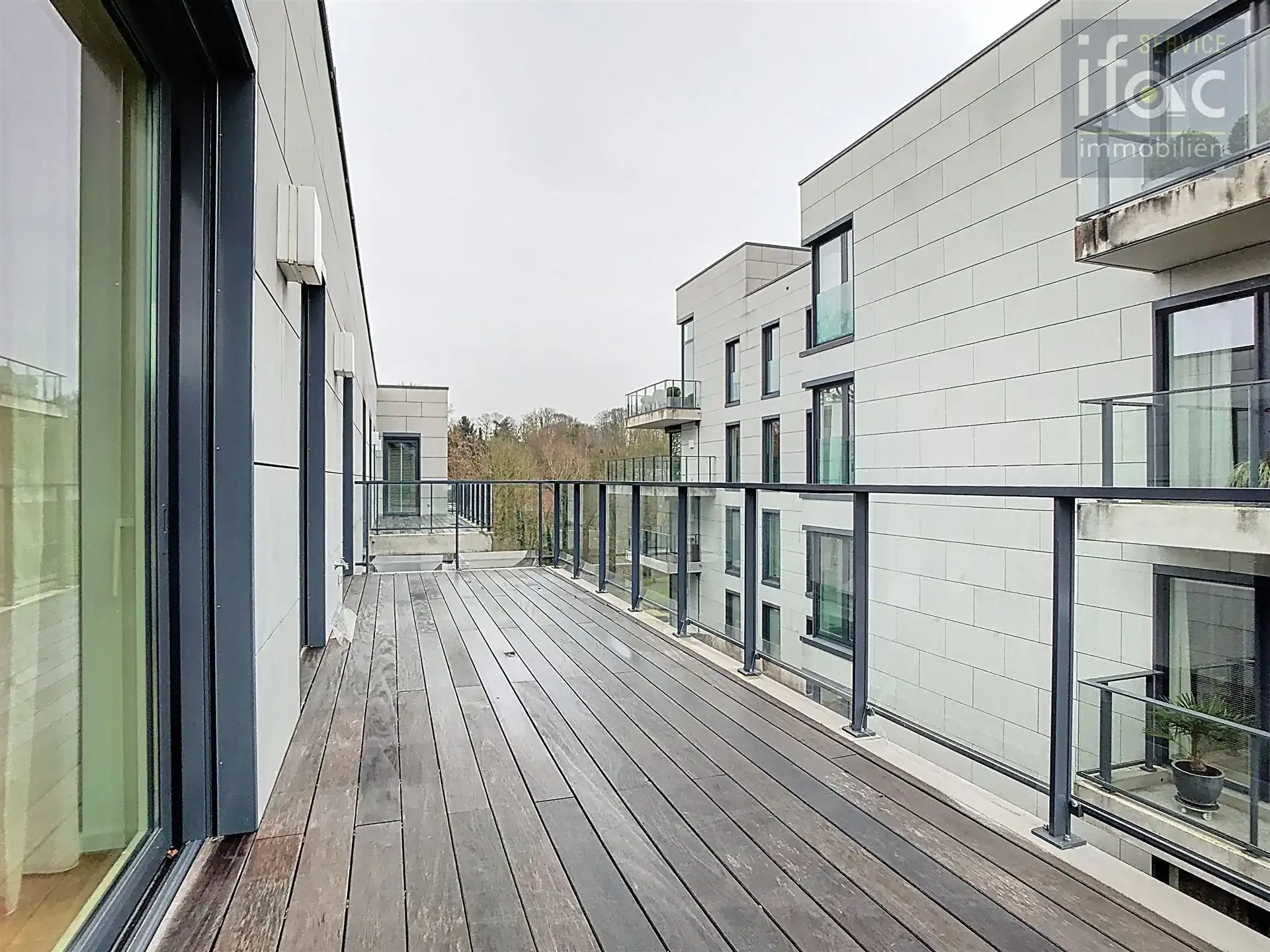 Appartement met groot terras en autostaanplaats in Lindepark foto 9