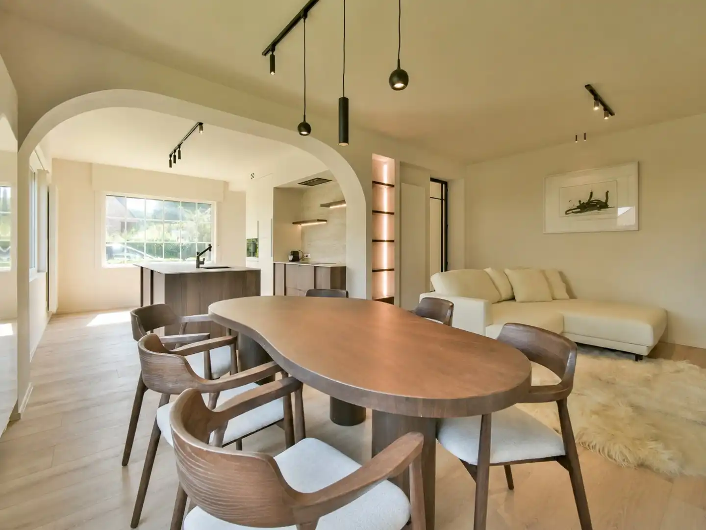 Instapklare woning in hartje Hertsberge! foto 6