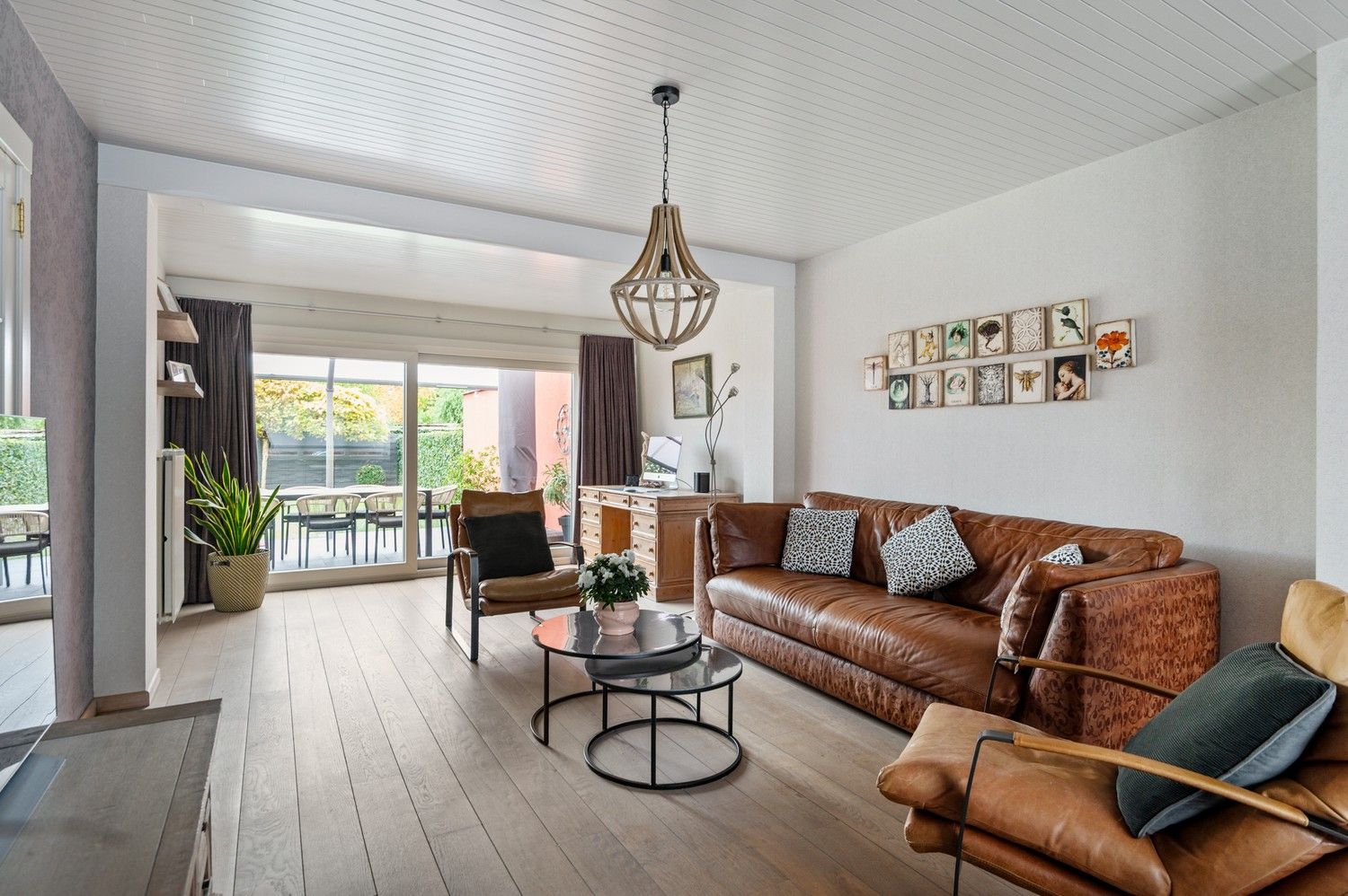Prachtige recent gerenoveerde gezinswoning met tuin en garage in hartje Brasschaat foto 6