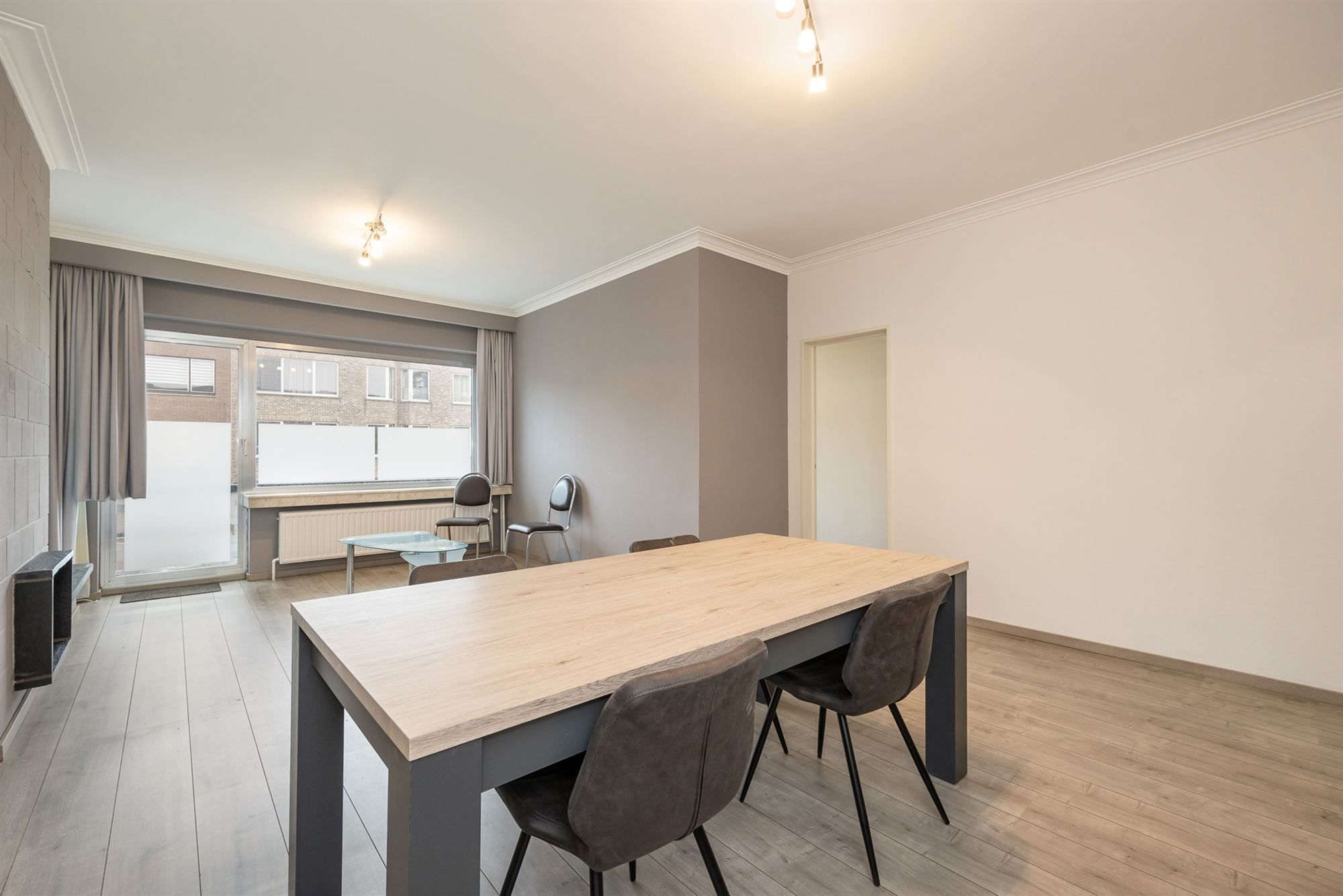 Ruim appartement met 2 slpk en 2 zonnige terrassen in Borsbeek! foto 2