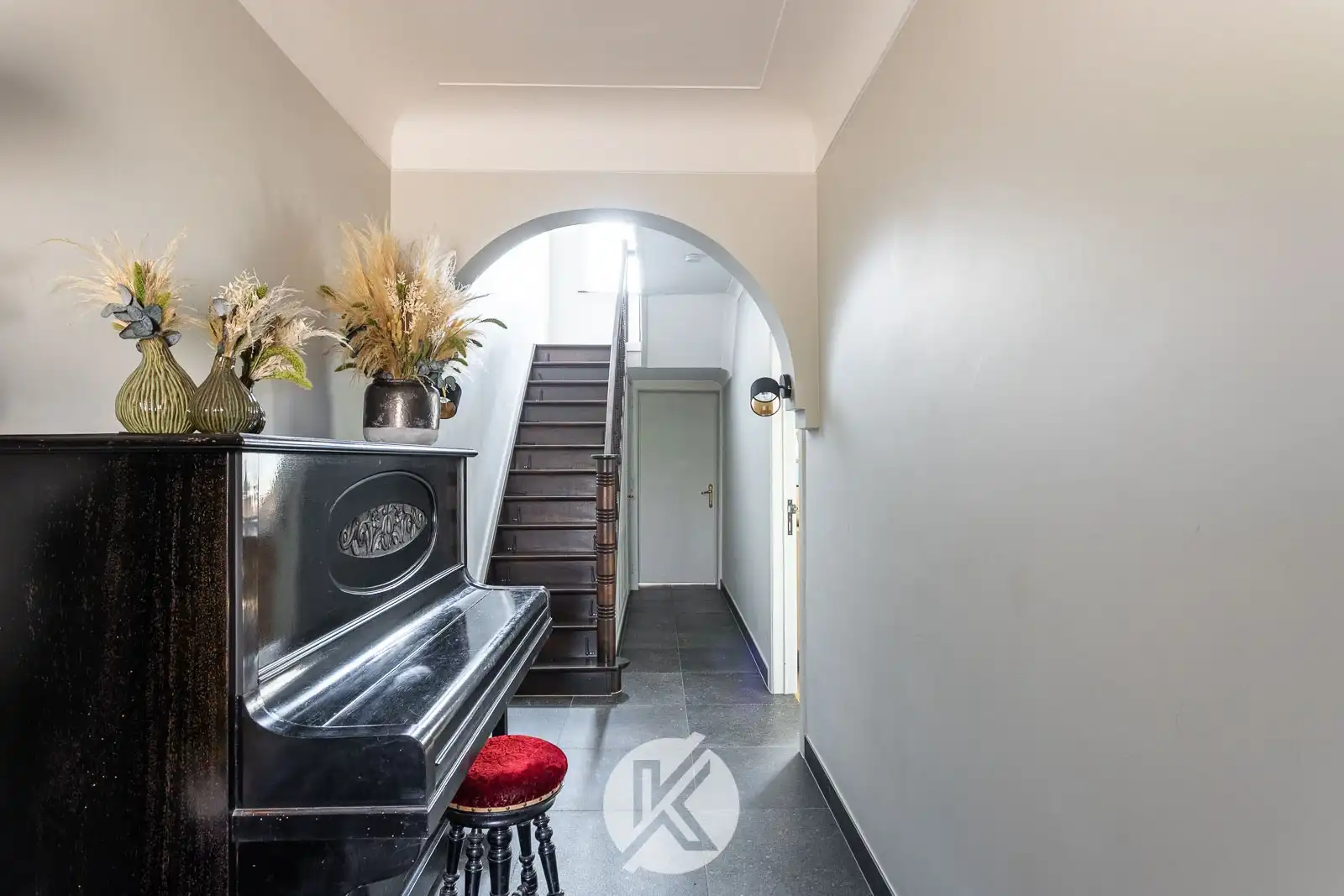 Smaakvol gerenoveerde woning nabij het centrum foto 3