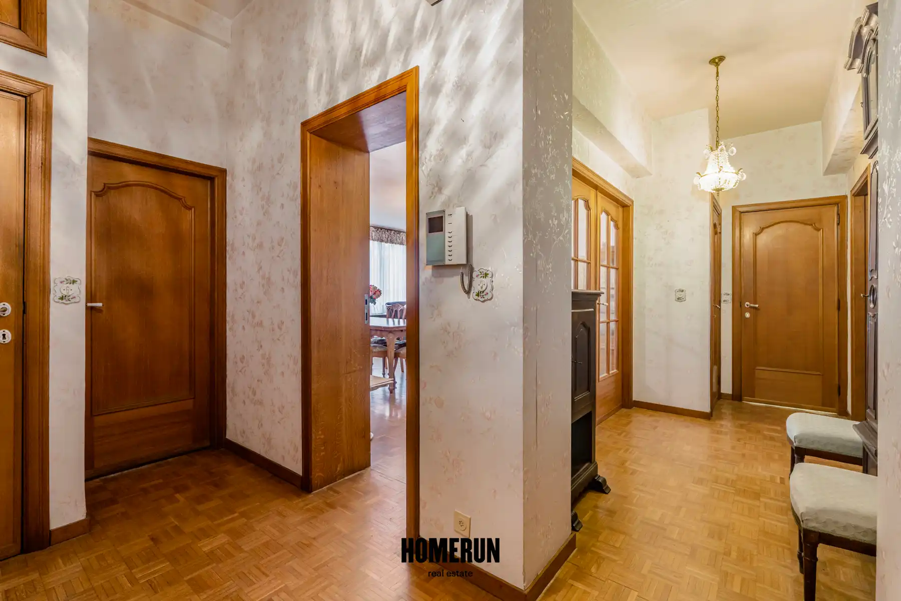 Gelijkvloers appartement met 3 slaapkamers + staanplaats foto 4