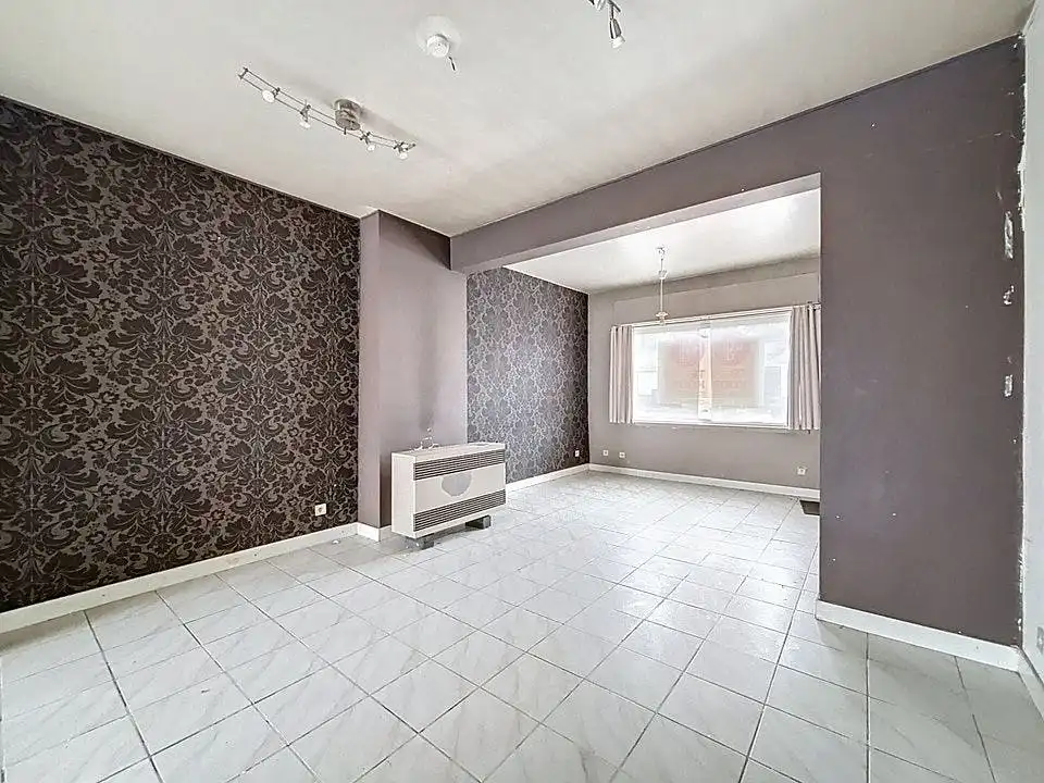 Te renoveren huis te koop in centrum Wuustwezel foto 5