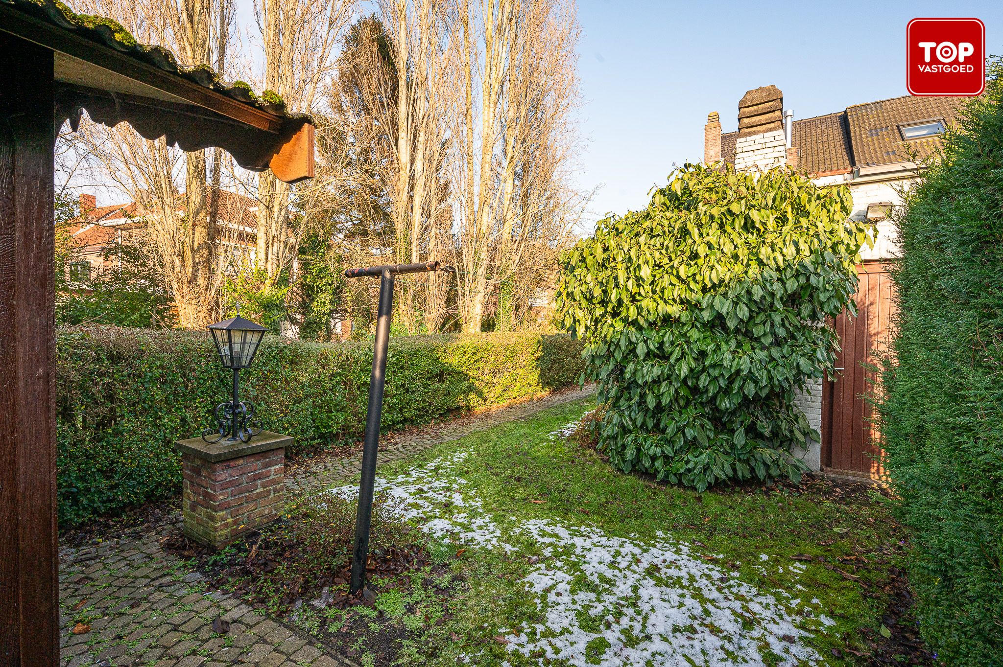 Goed gelegen woning met veel potentieel nabij het centrum van Gentbrugge foto 12