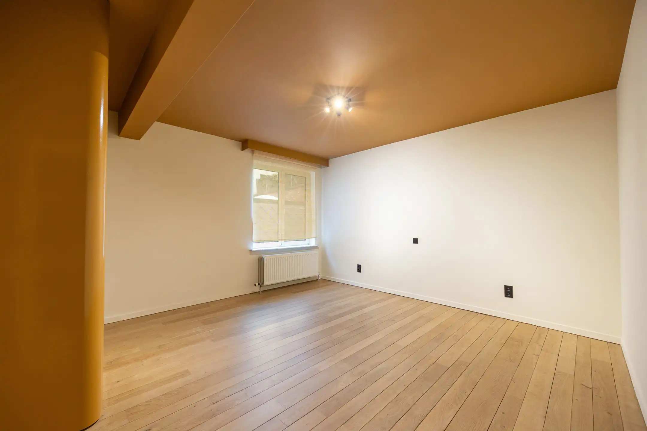 ANTWERPEN - Instapklaar twee slaapkamer appartement  foto 10